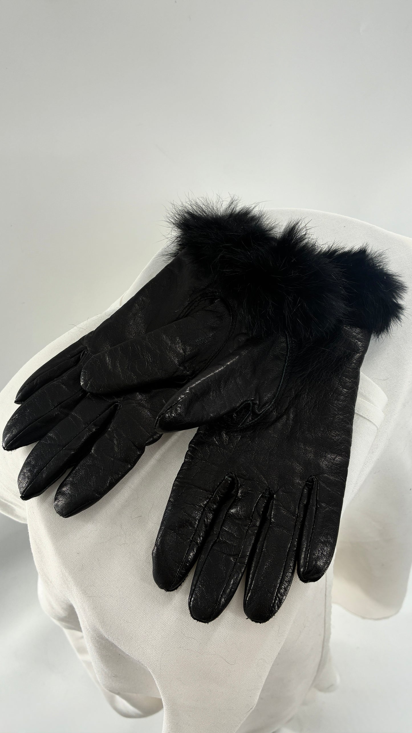Vintage Black Genuine Leather Gloves with Rabbit Fur Trim