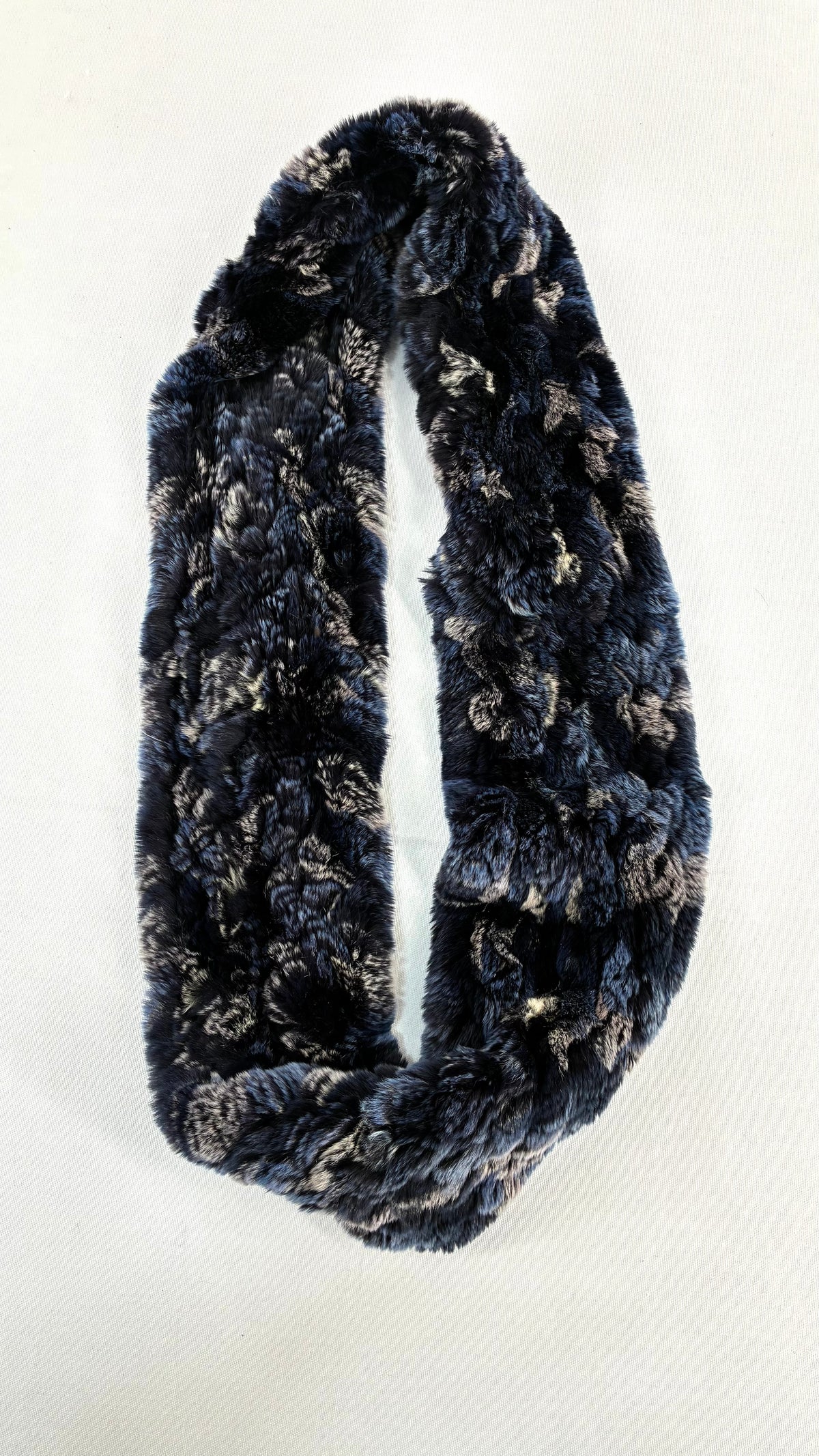 Vintage LINDA RICHARDS LUXURY Genuine Rabbit Fur Navy Scarf