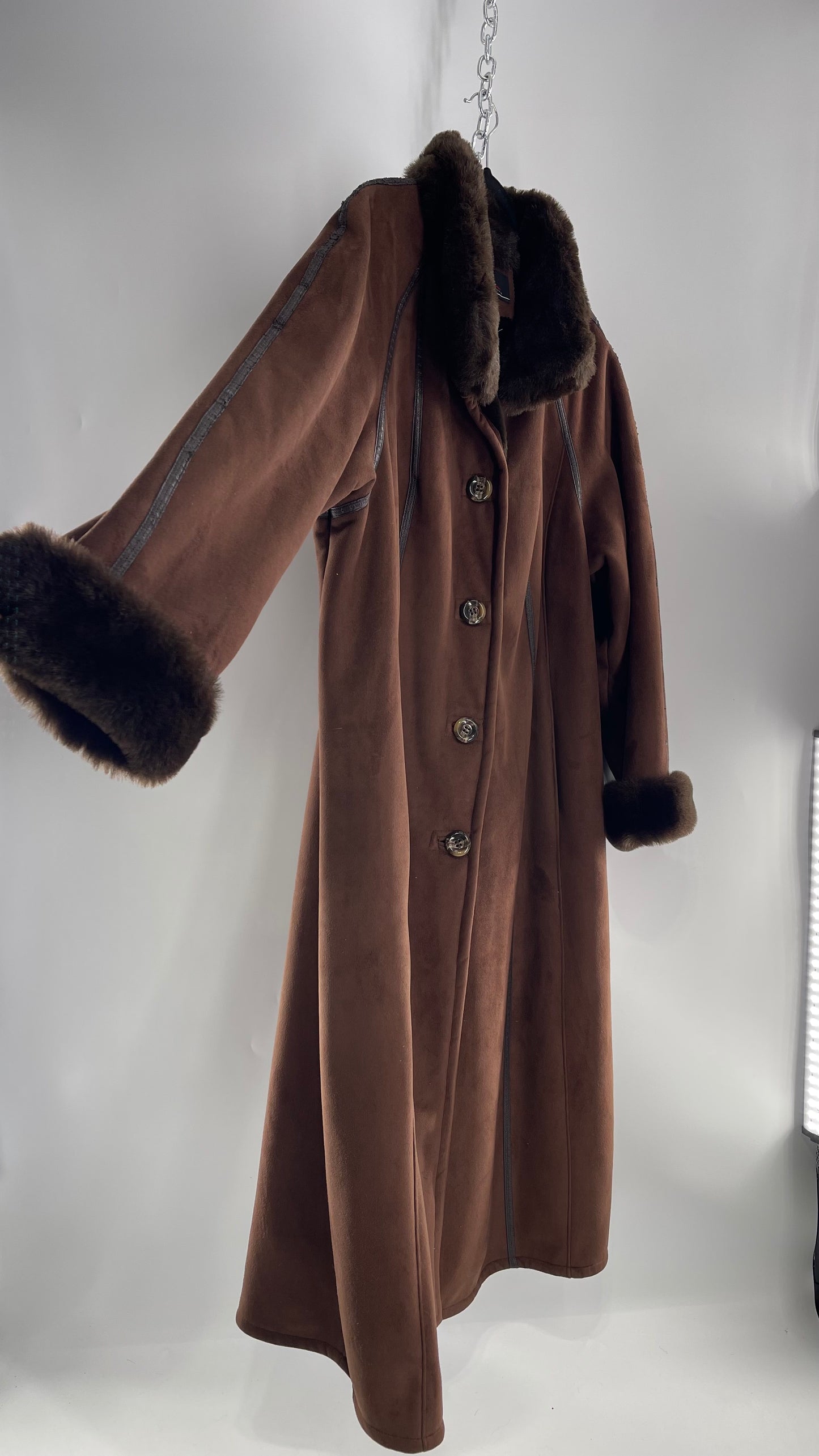 Vintage CG Collection Brown Coat with Faux Leather Piping and Faux Fur Cuffs and Collar (C)(XL)