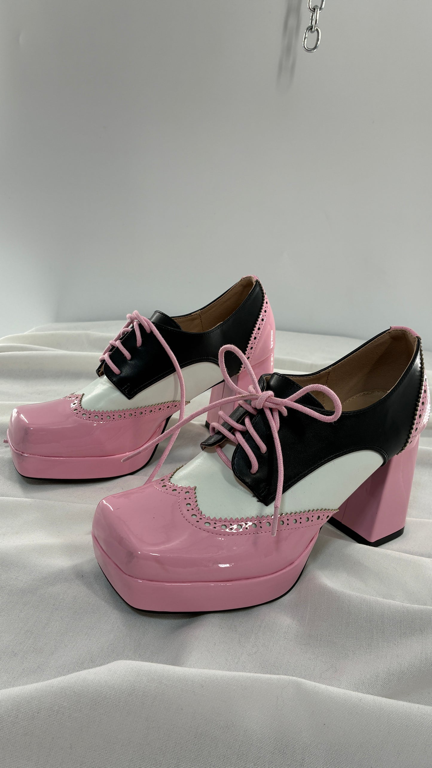 Vintage Pink Oxford Block Heel (7.5)