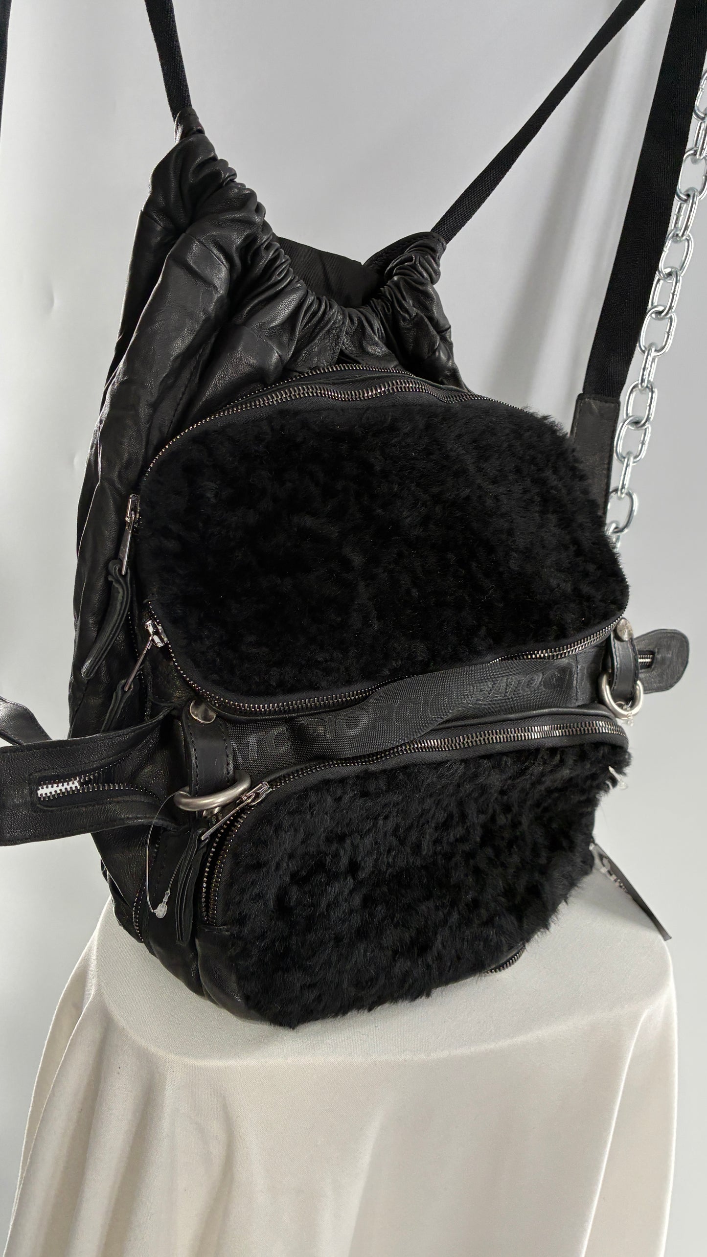 GIORGIO BRATO Black Lamb Leather Convertible Shoulder Bag and Backpack