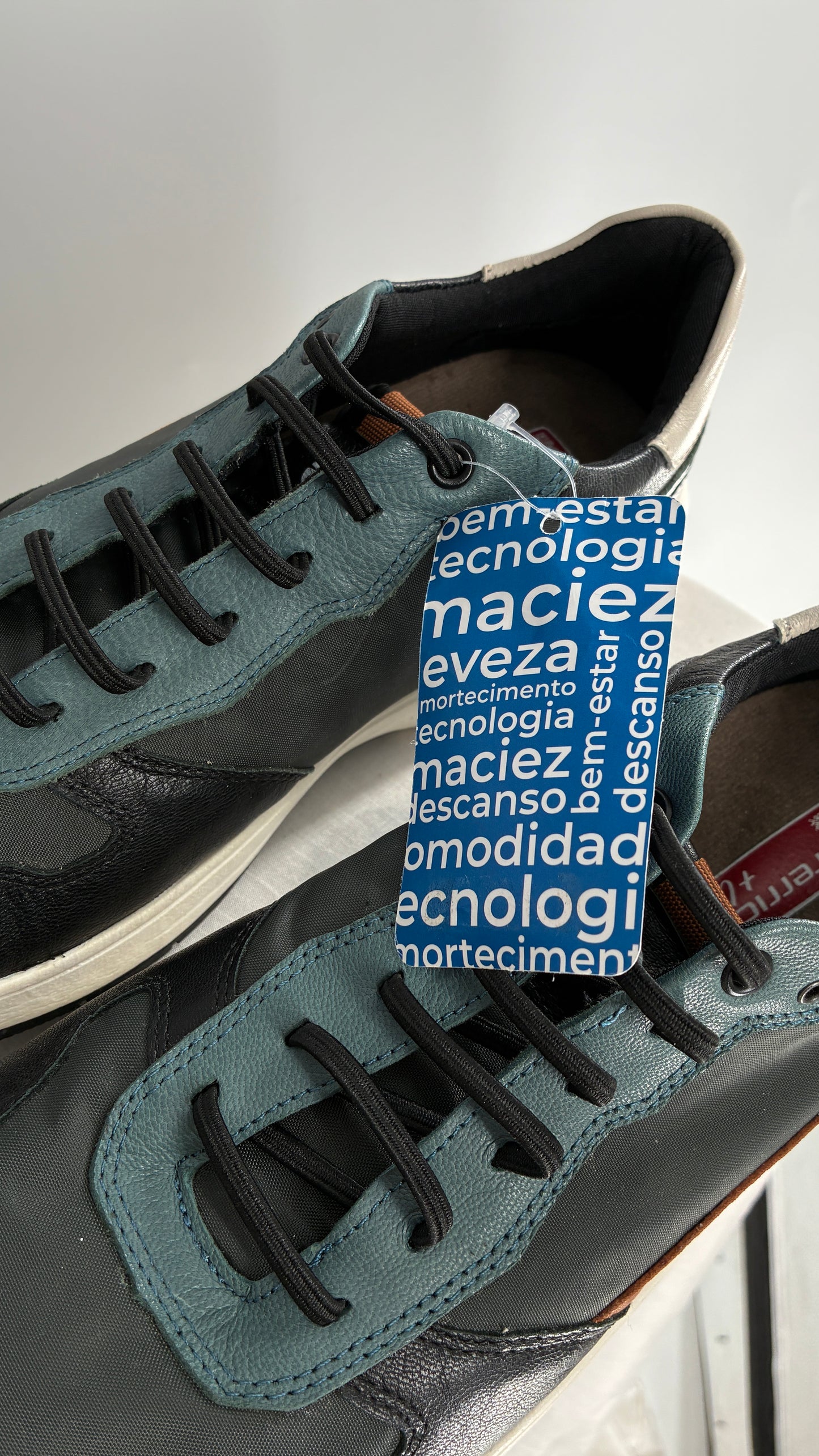 FERRICELLI Imported Men’s Light Weight Sneaker with Tags Attached (10.5)