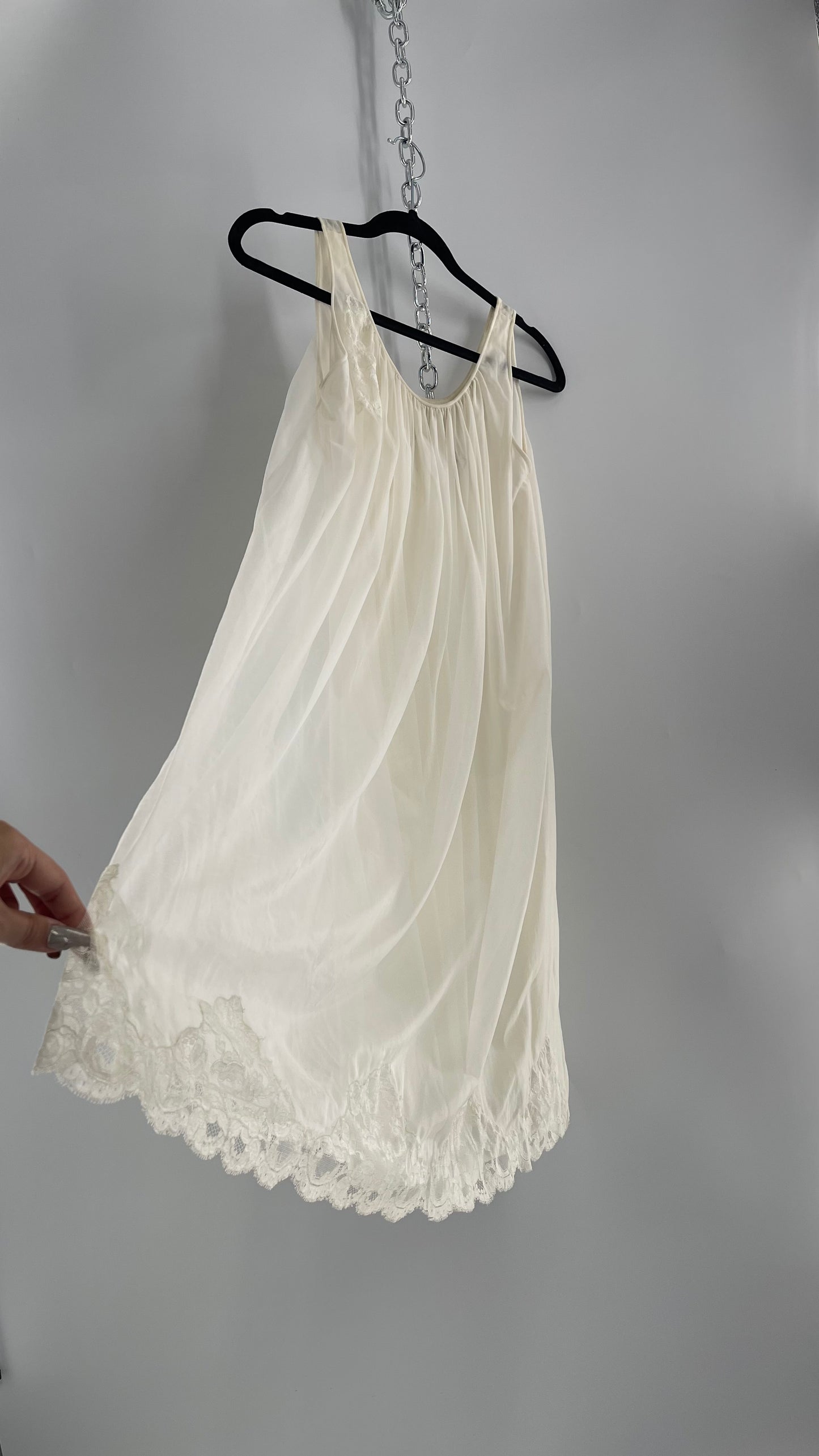 Vintage Leonora Off White Camisole Slip Nightgown Dress with Lace Trim and Decal Detail (Small)