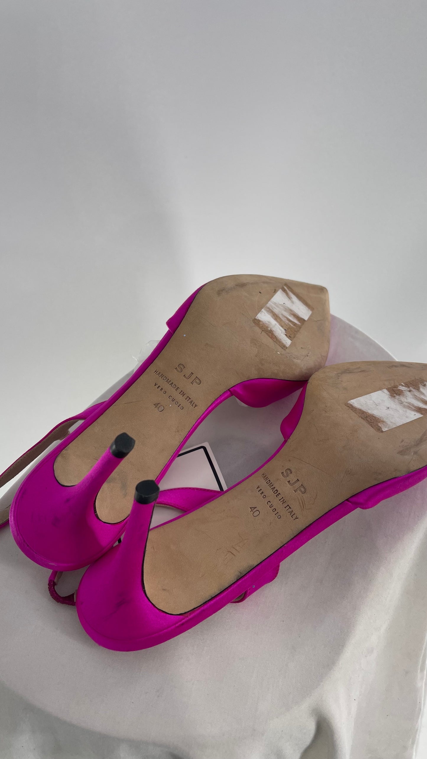 Vintage SJP Sarah Jessica Parker Hot Pink Satin Pointed Toe Slingback Kitten Heel (40)