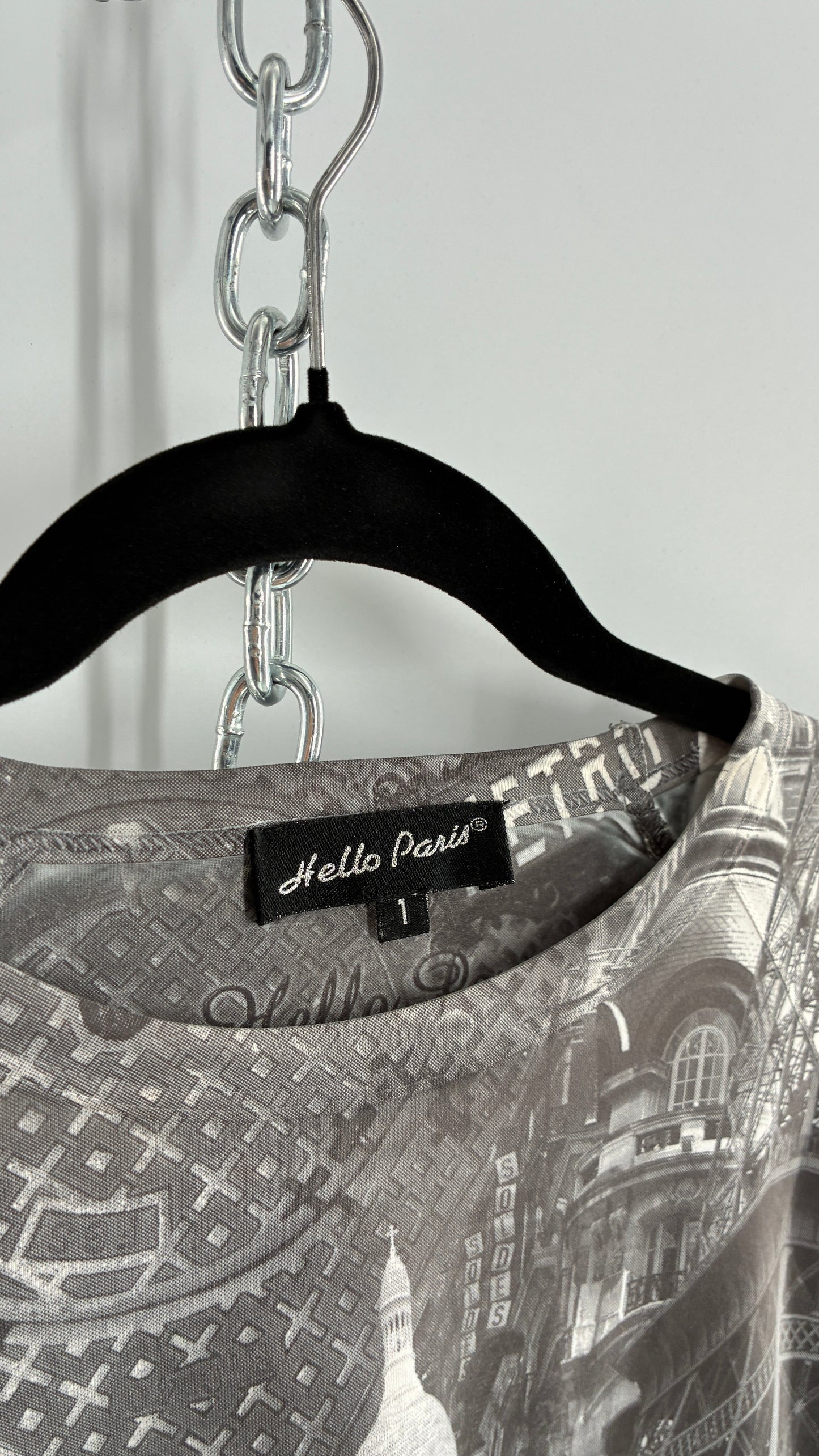 Vintage HELLO PARIS Screen Print T Shirt (S/M)