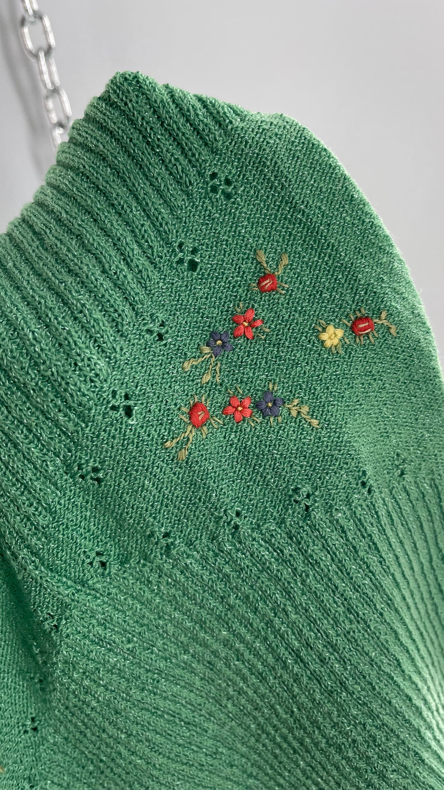 Vintage 1970s Kelly Green Knit Short Sleeve with Hand Embroidered Flowers (Small)