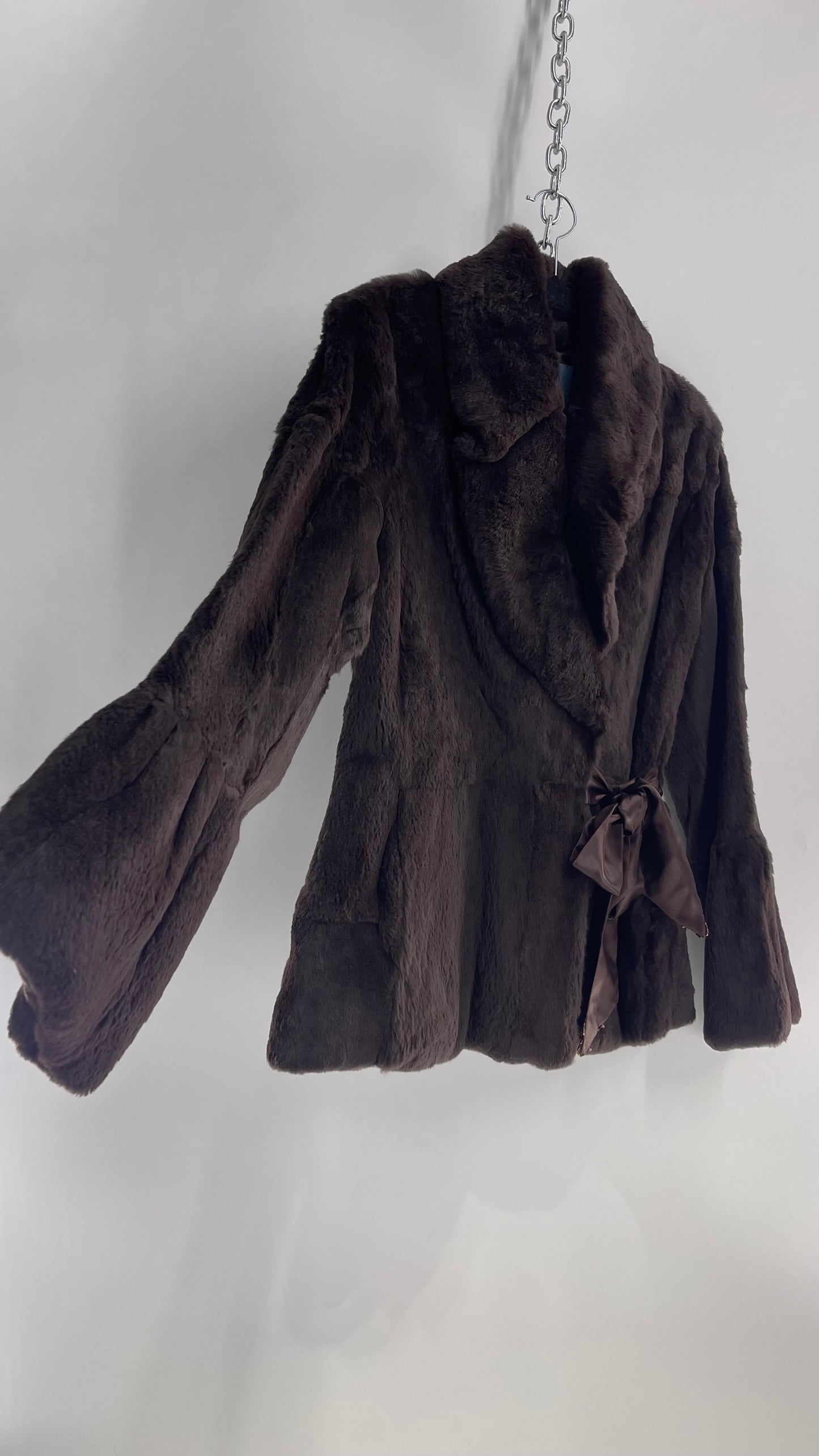 Deadstock Vintage Brown Fur Jacket with Lapels and Bell Sleeves (Small)