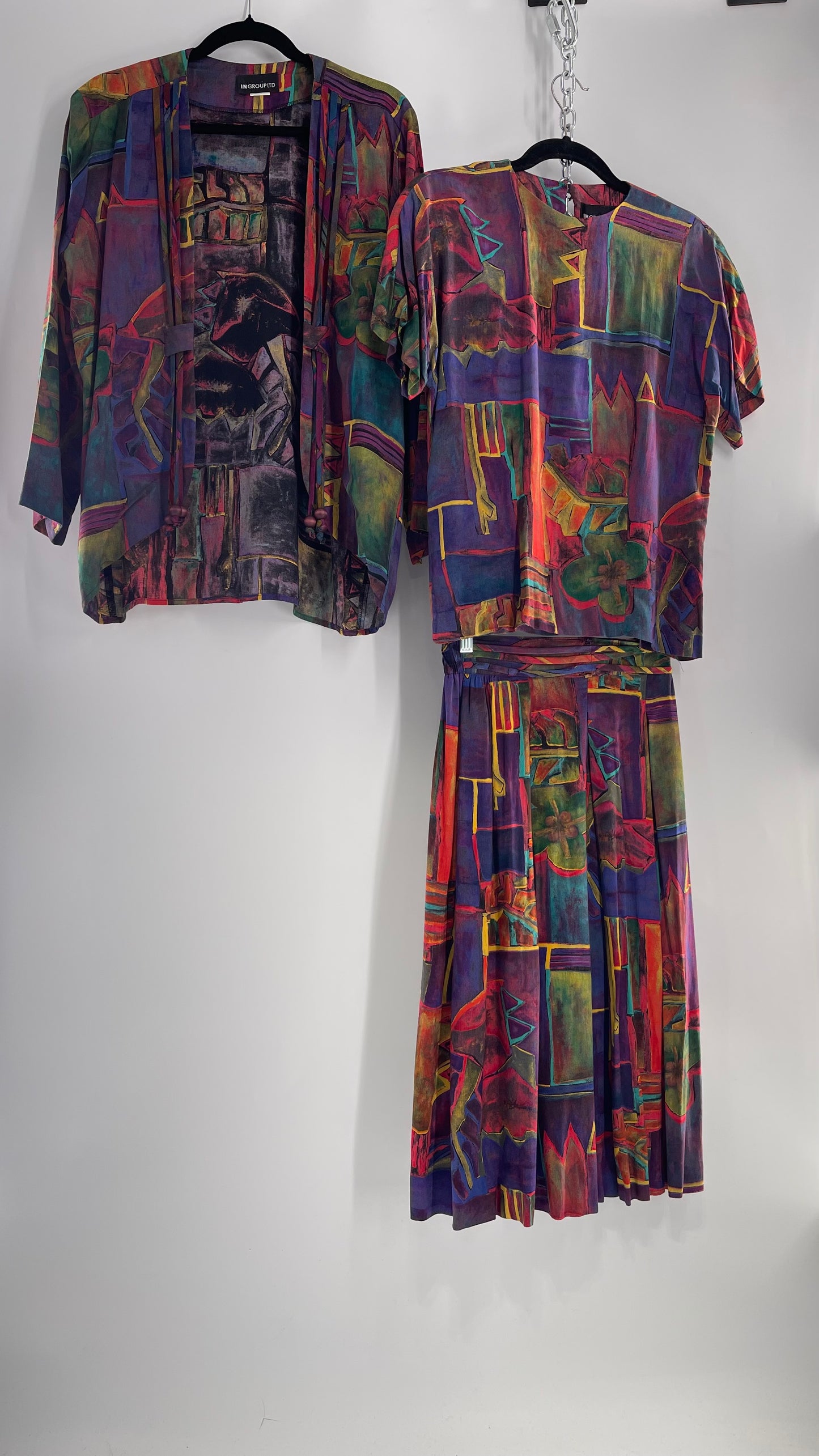 Vintage INGROUP LTD Abstract Art Girl 3pc Set -Skirt,T and Cape (2)