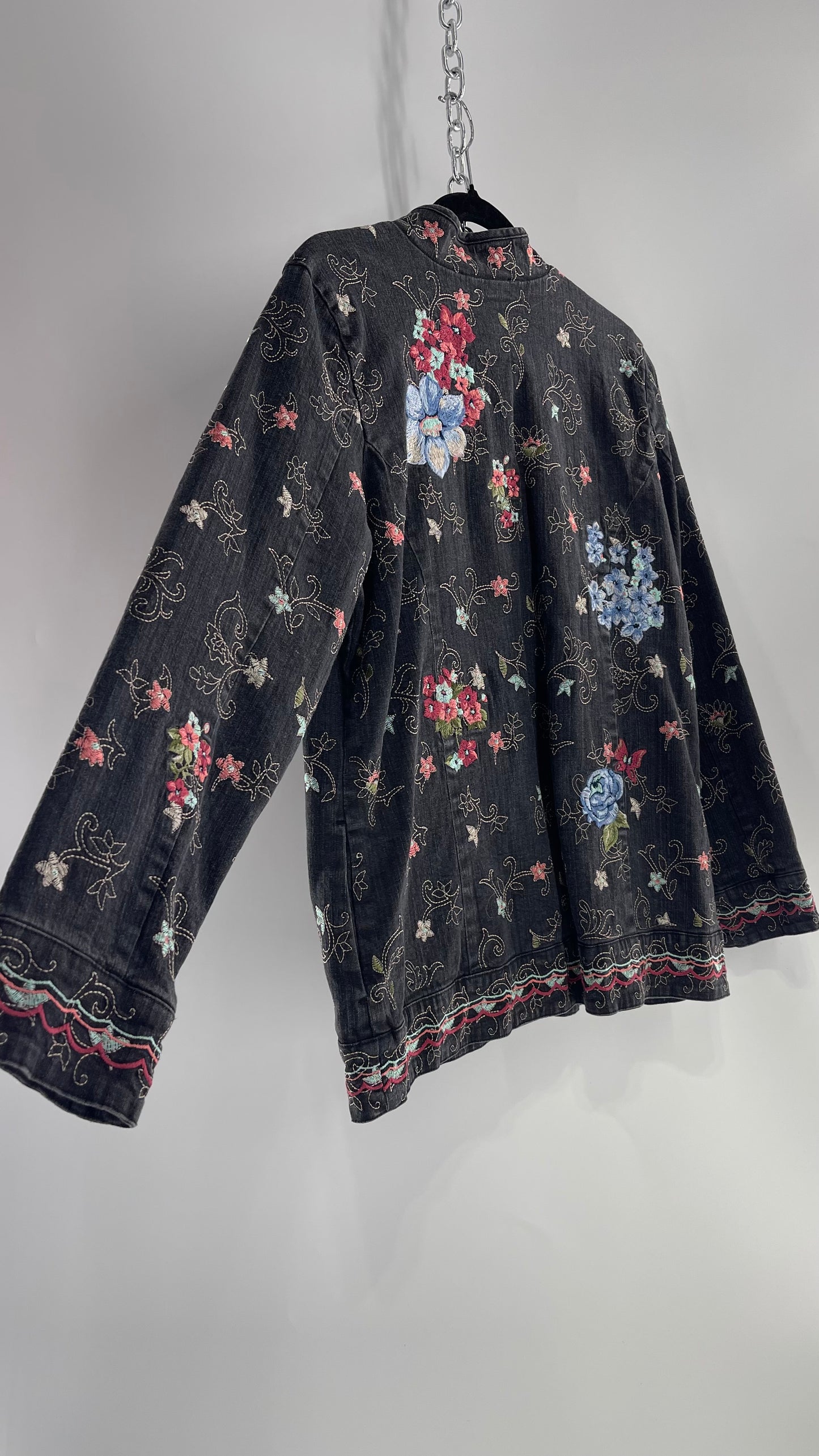 Vintage Gray Denim&Co Jacket Covered in Embroidered Florals (Medium)