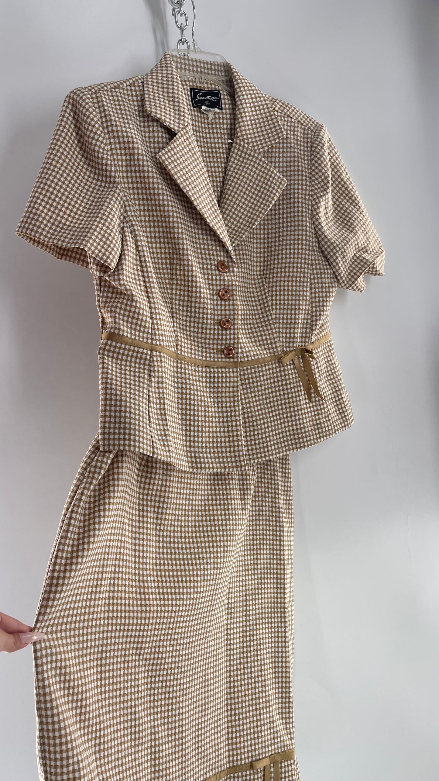 Vintage Tan and White Knit Houndstooth Suit Set with Bows and Skirt (14)