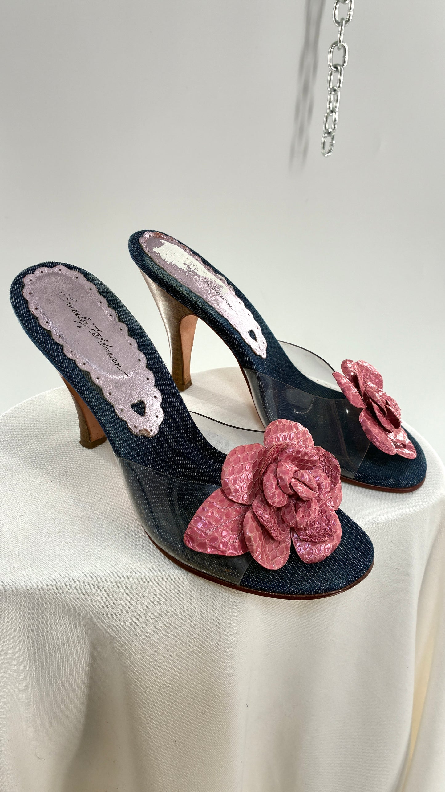 Vintage BEVERLY FELDMAN Jean Heel with Pink Floral Appliqué (8)
