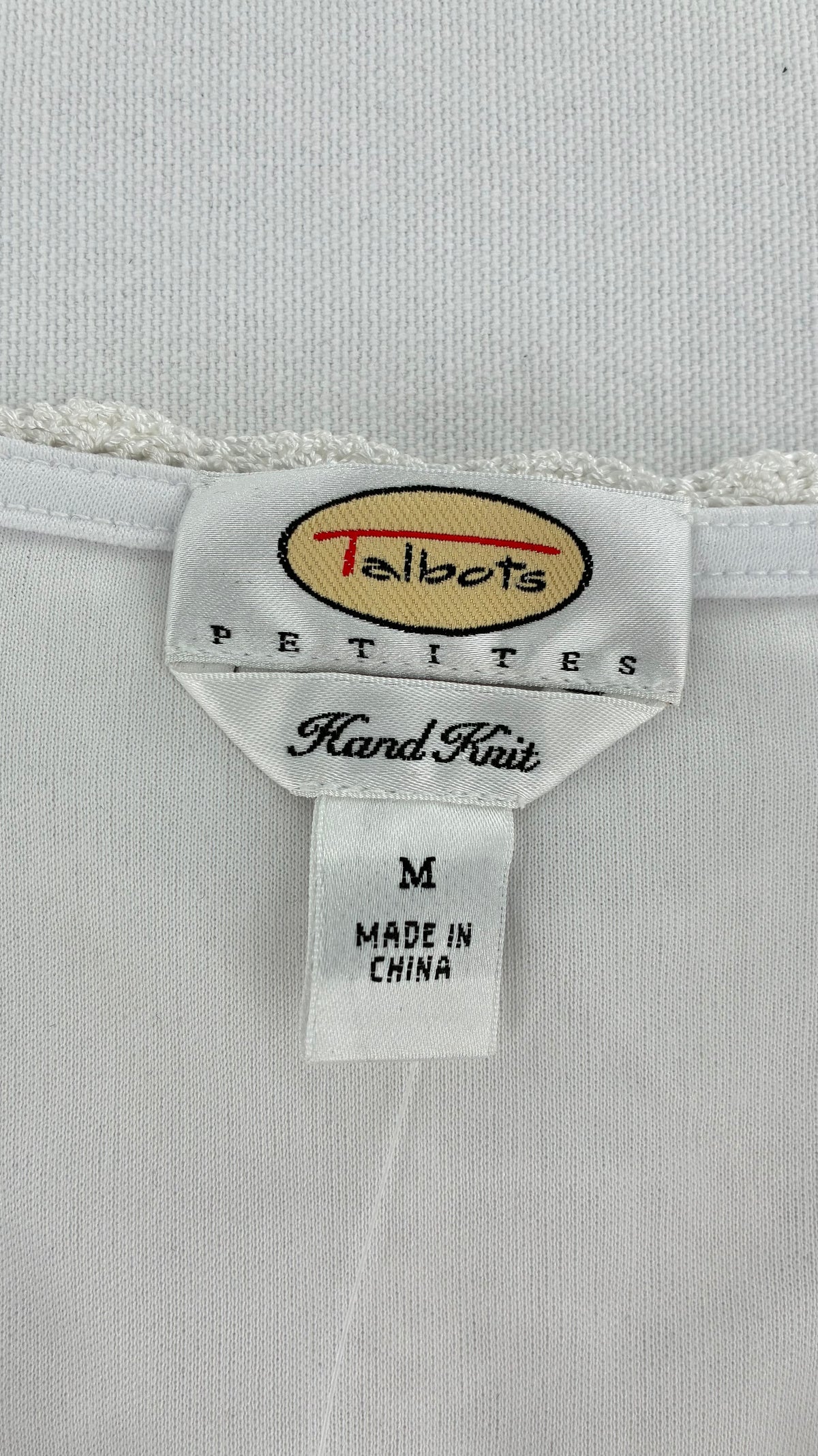 Deadstock Vintage TALBOTS White Crochet Sleeveless Top (Medium)