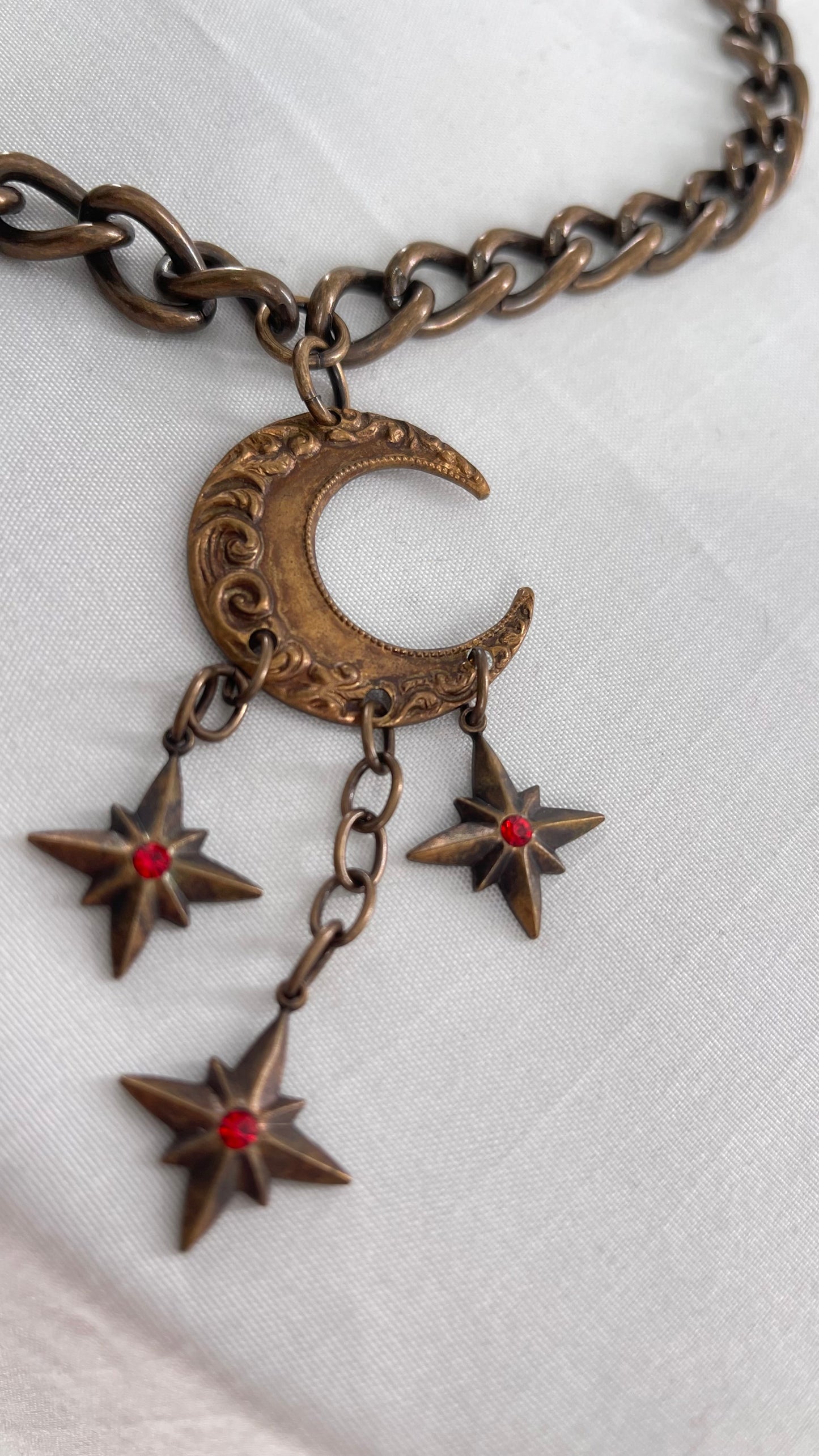 Scarlet Moon Heavy Chain Necklace