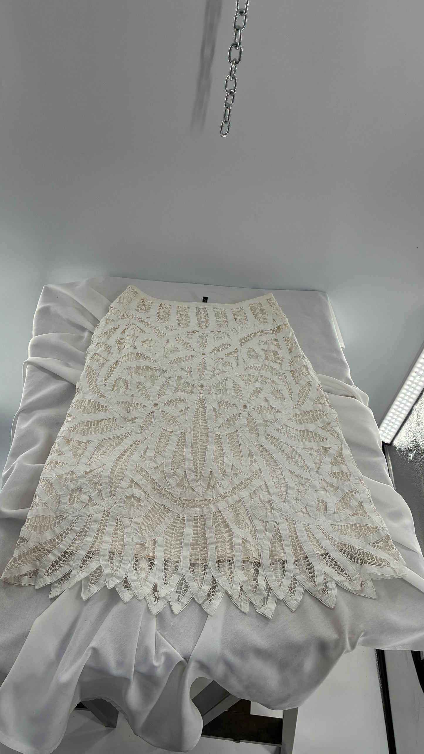 Vintage LAFAYETTE 148 NEW YORK 100% Cotton White Lace Skirt with 100% Silk Underlay (6)