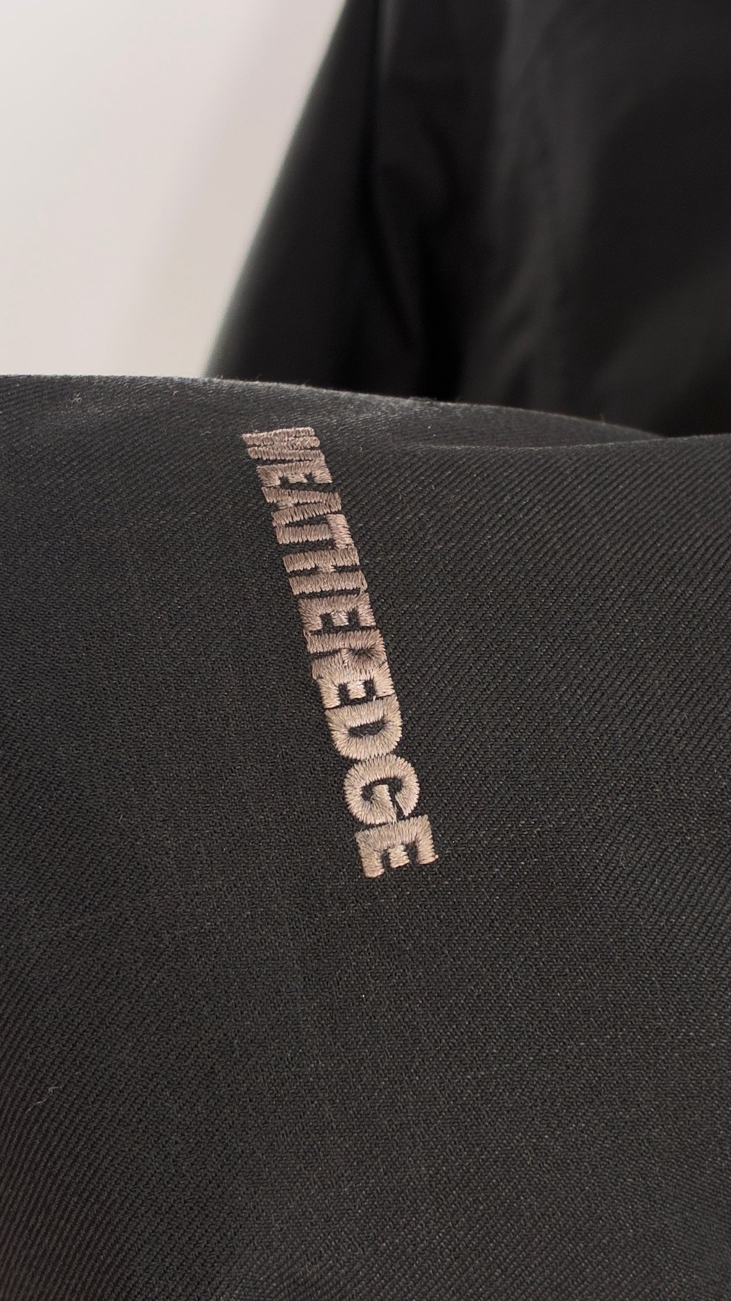 EDDIE BAUER Goose Down Black Jacket with Puffer Lining (Medium)