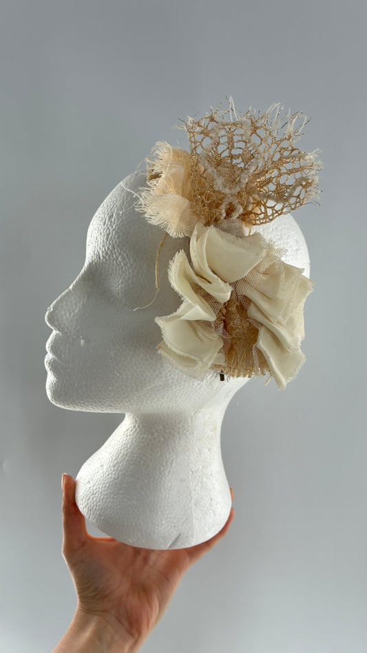 Vintage FARMER Handmade Discrete Headband with Oversized Beige Gold Bow Appliqué