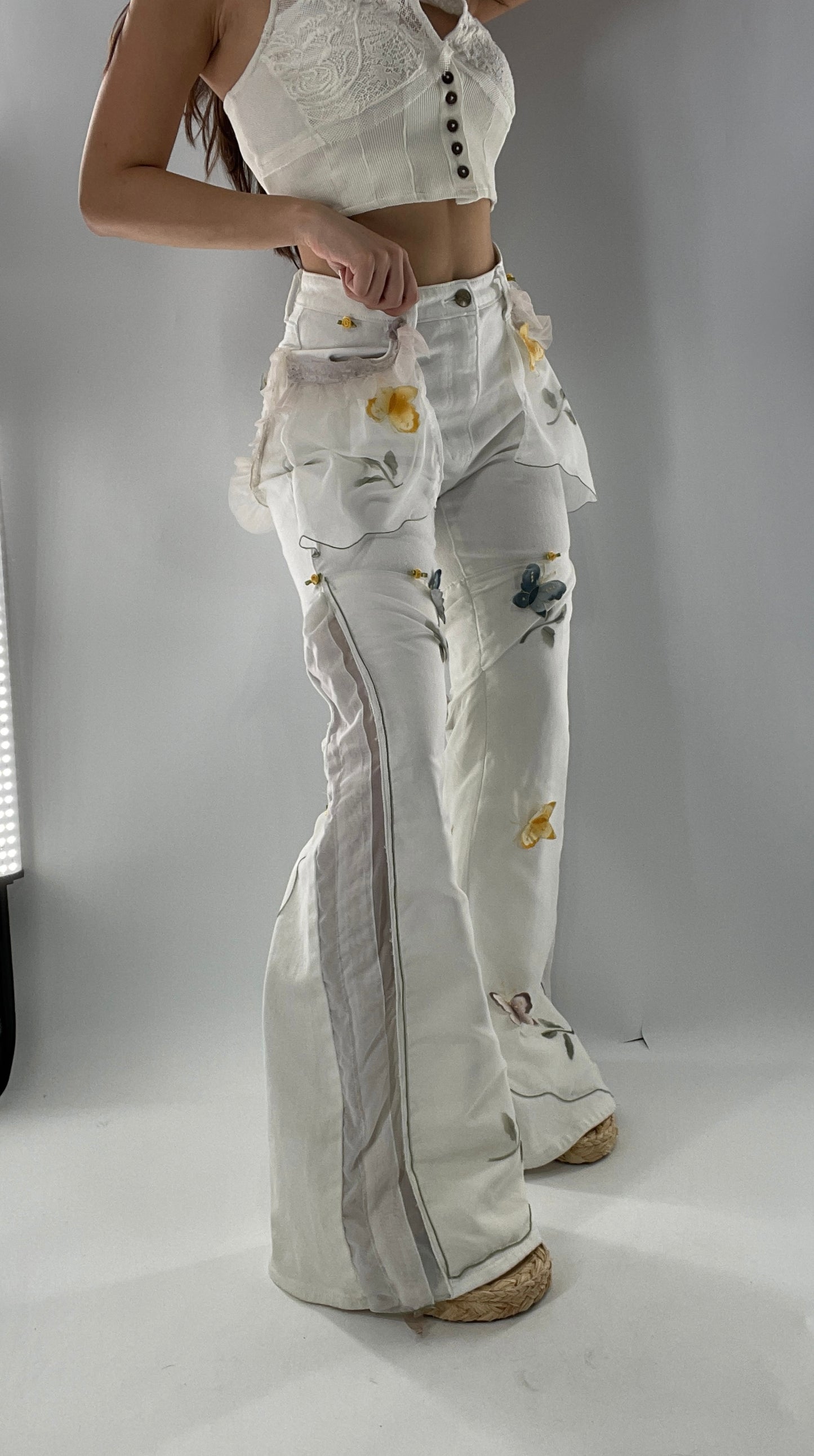 Remade Upcycled Lee White Jeans with Drawstring Adjustable Length, Lace Trim Pockets, Embroidery and Appliqué Details (27)