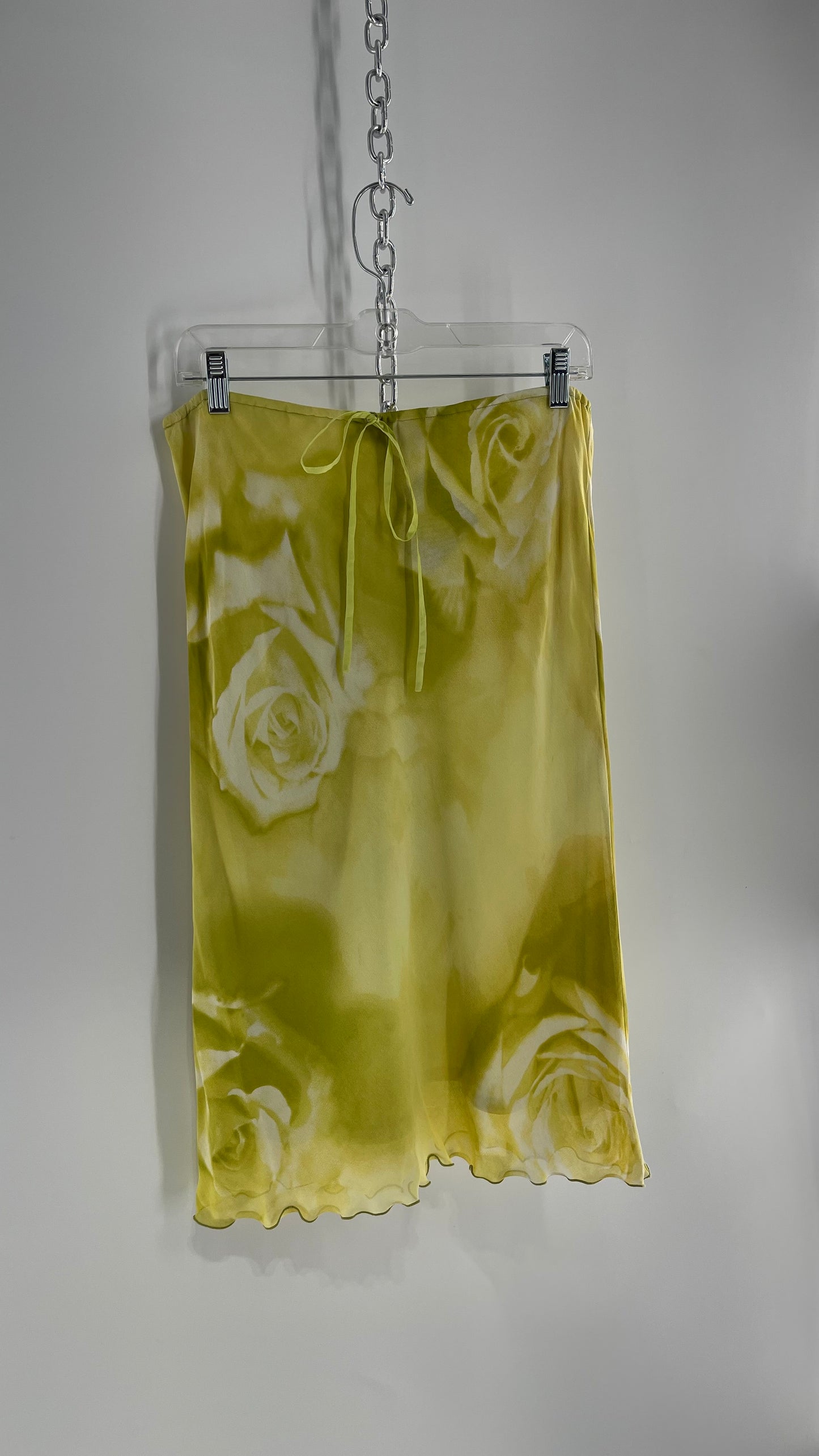 MOISELLE Neon Green Skirt with Blurred Roses, Low Waist, and Satin Ribbon  (38)