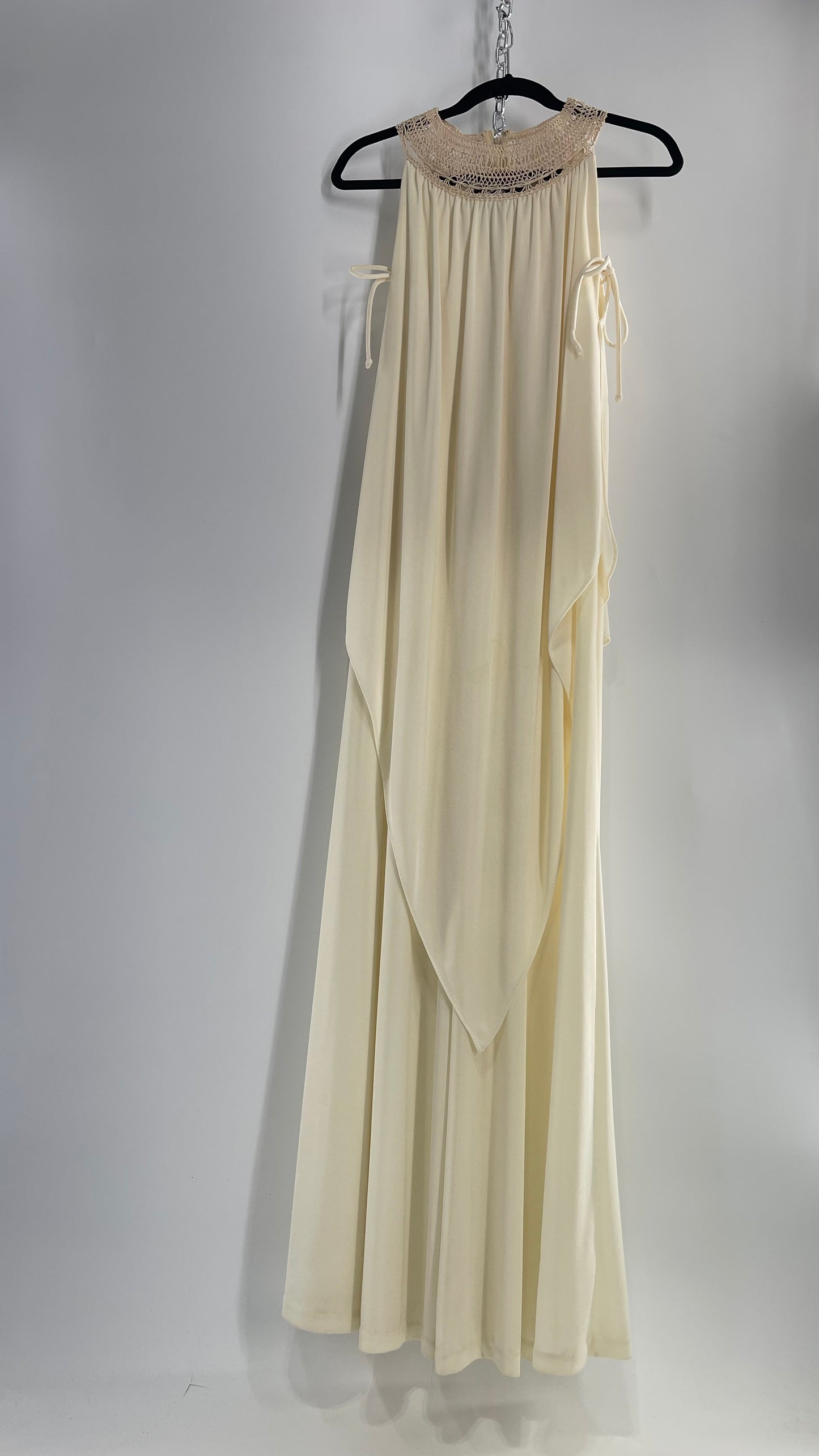 Vintage 1970s Off White Hand Made Goddess Gown with Draping Details, Tie Underarm, Pleated Body and Crochet/Macrame Neckline Detail (XS/S)