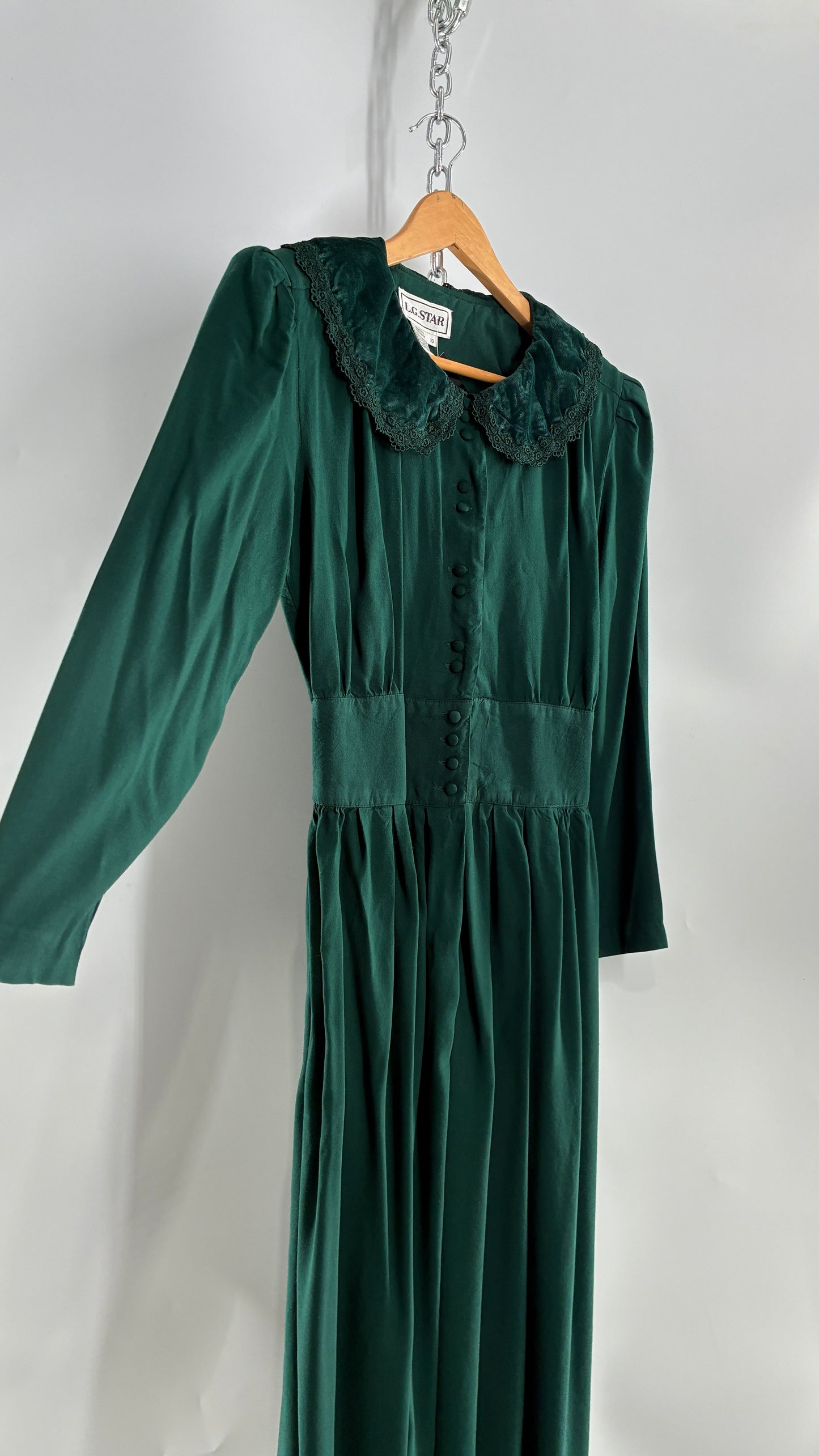 Vintage 1960s LG Star Forest Green Button Front, Velvet Collar Gown (10)