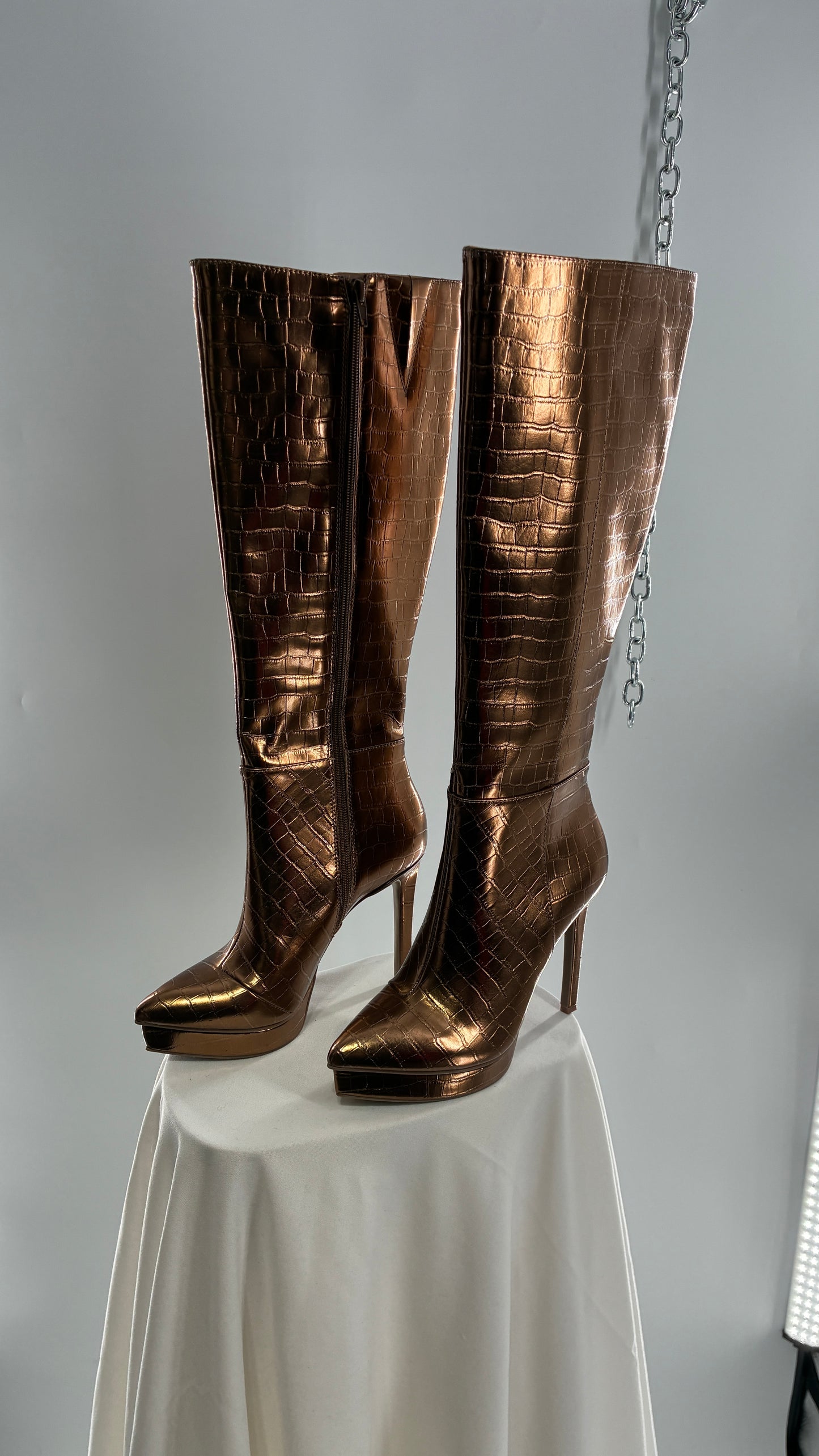 Vintage THALIA SODI Bronze Embossed Crocodile Texture Platform, Pointed Toe, Knee High Boots (6)