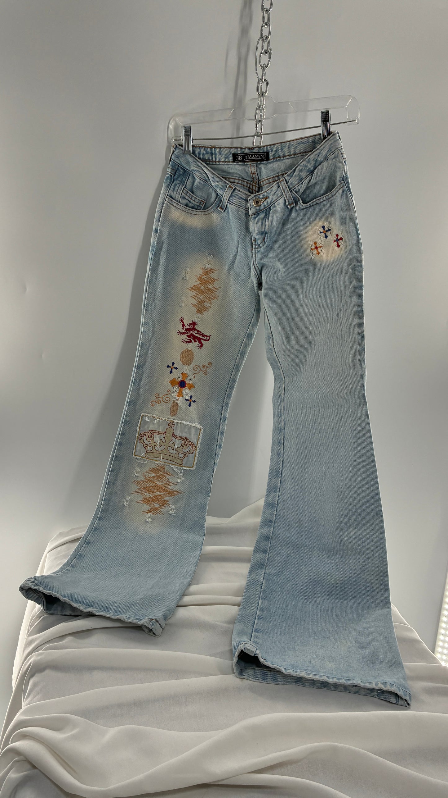 Vintage SAWARY Light Wash Brazilian Jeans with Fade and Embroidered Details (38)
