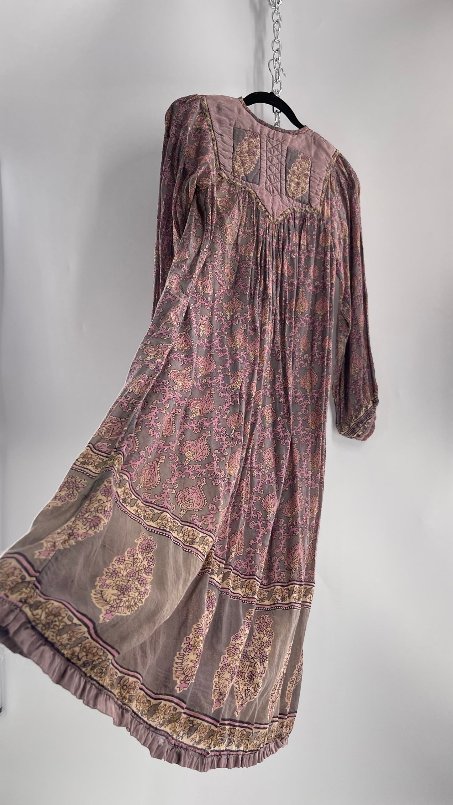 Vintage 1970s Handmade Dusty Purple Full Length Dress with Paisley Pattern and Quilted Neckline (Small)