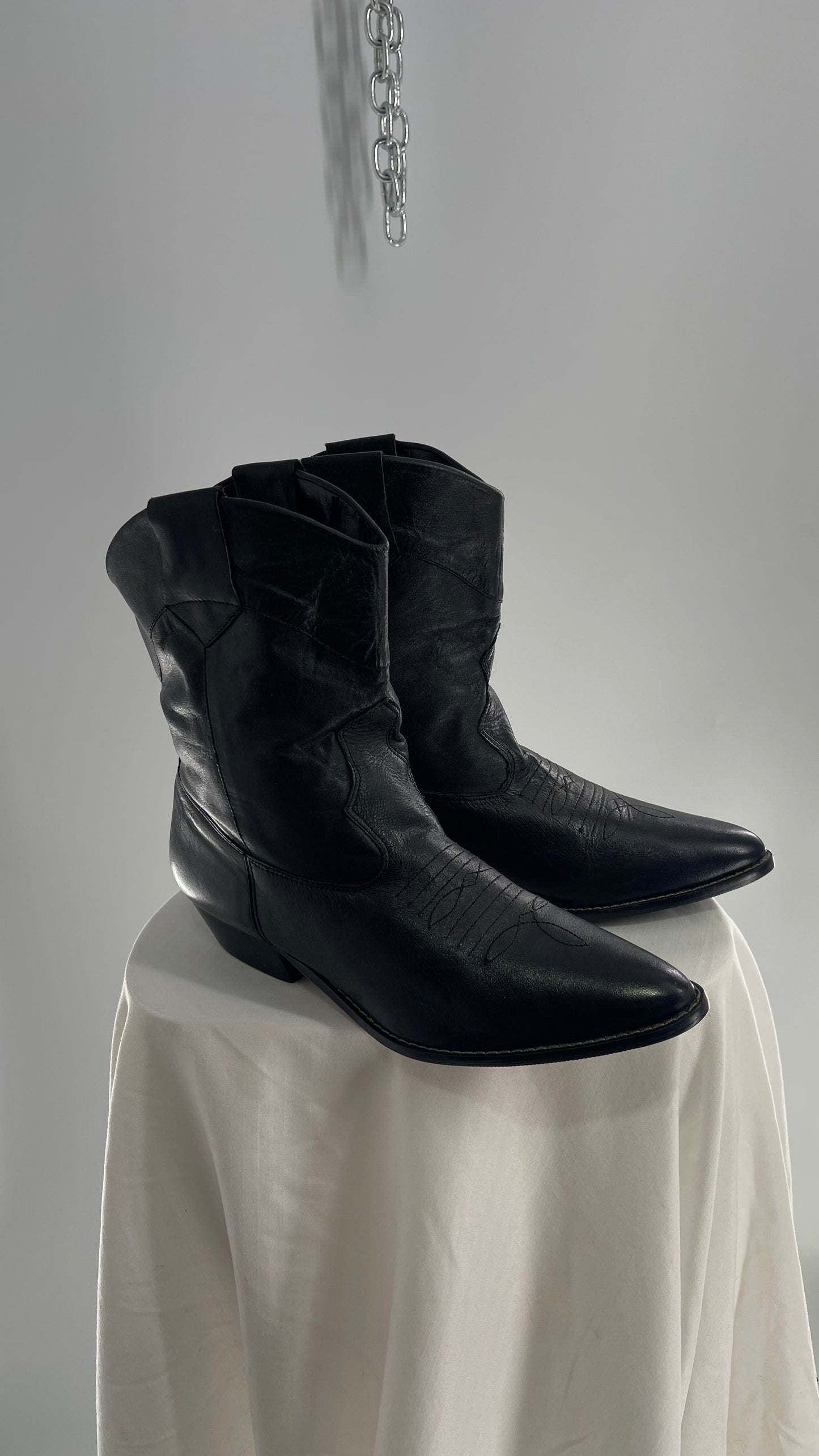 NEW YORK TRANSIT Black Leather Ankle Cowboy Boots (9) Made in Brazil