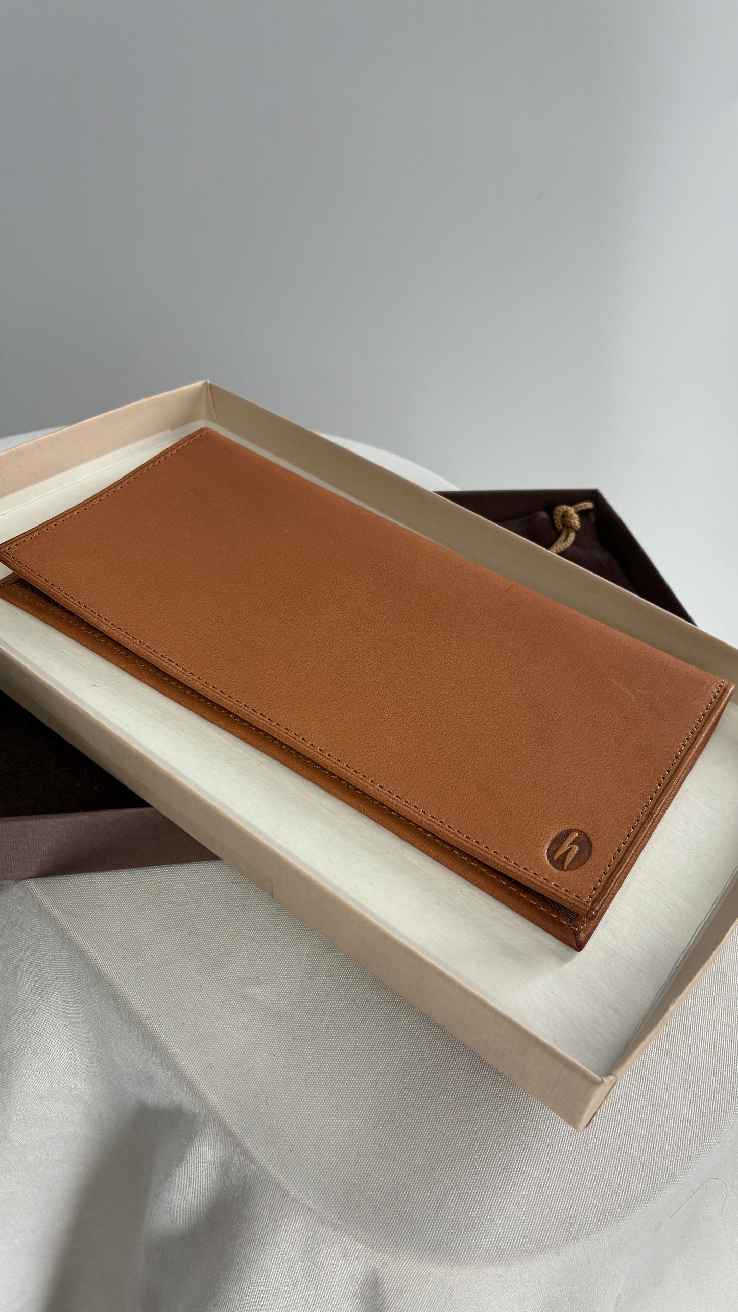 Vintage Hartmann Brown Leather Wallet with Paperwork and Original Box