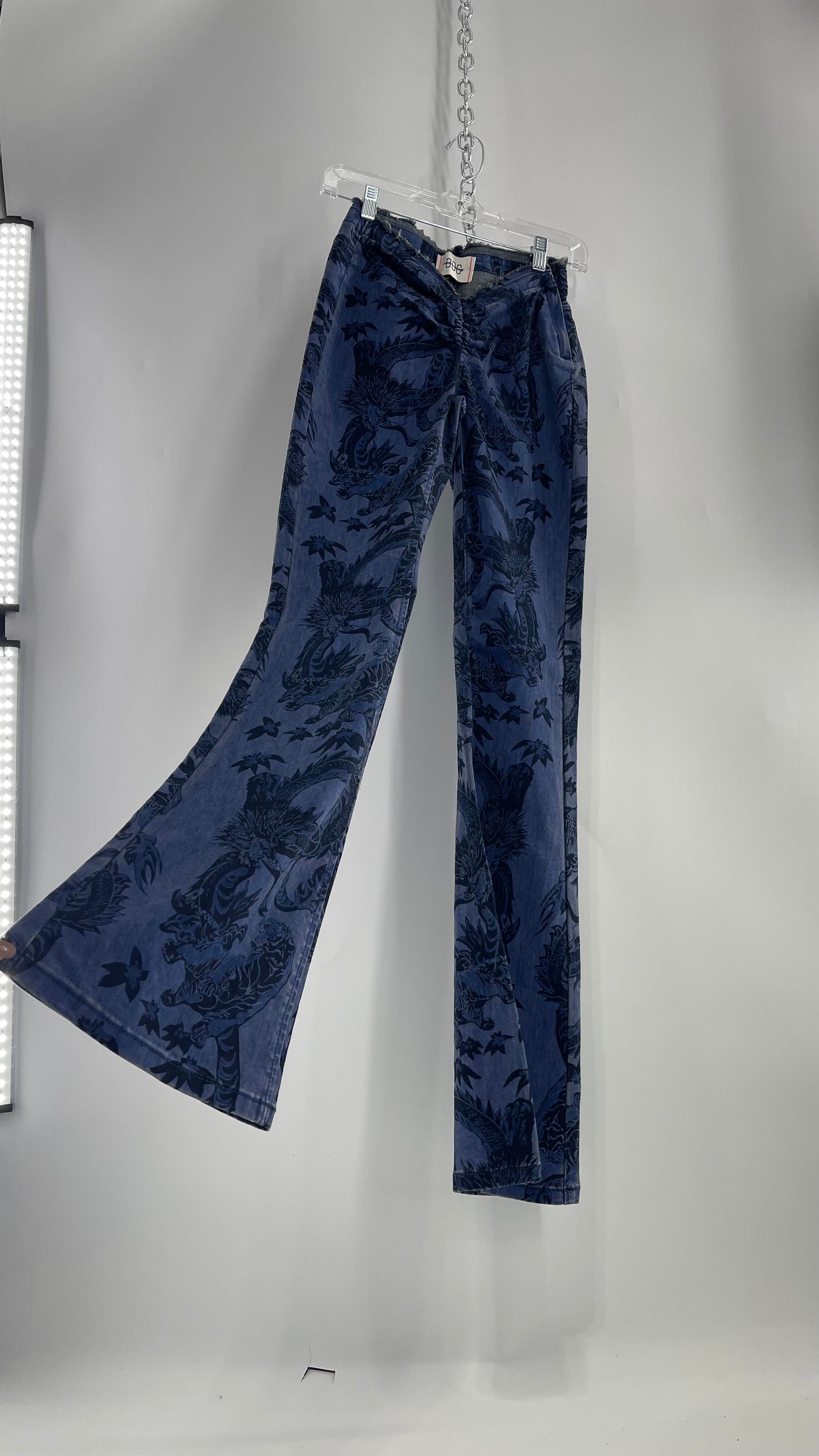 BDG Urban Outfitters Blue Kick Flare Scrunch Waist Jeans with Dragon Pattern (25)