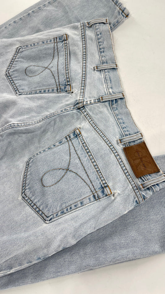 Vintage Calvin Klein Light Wash Jeans (38)