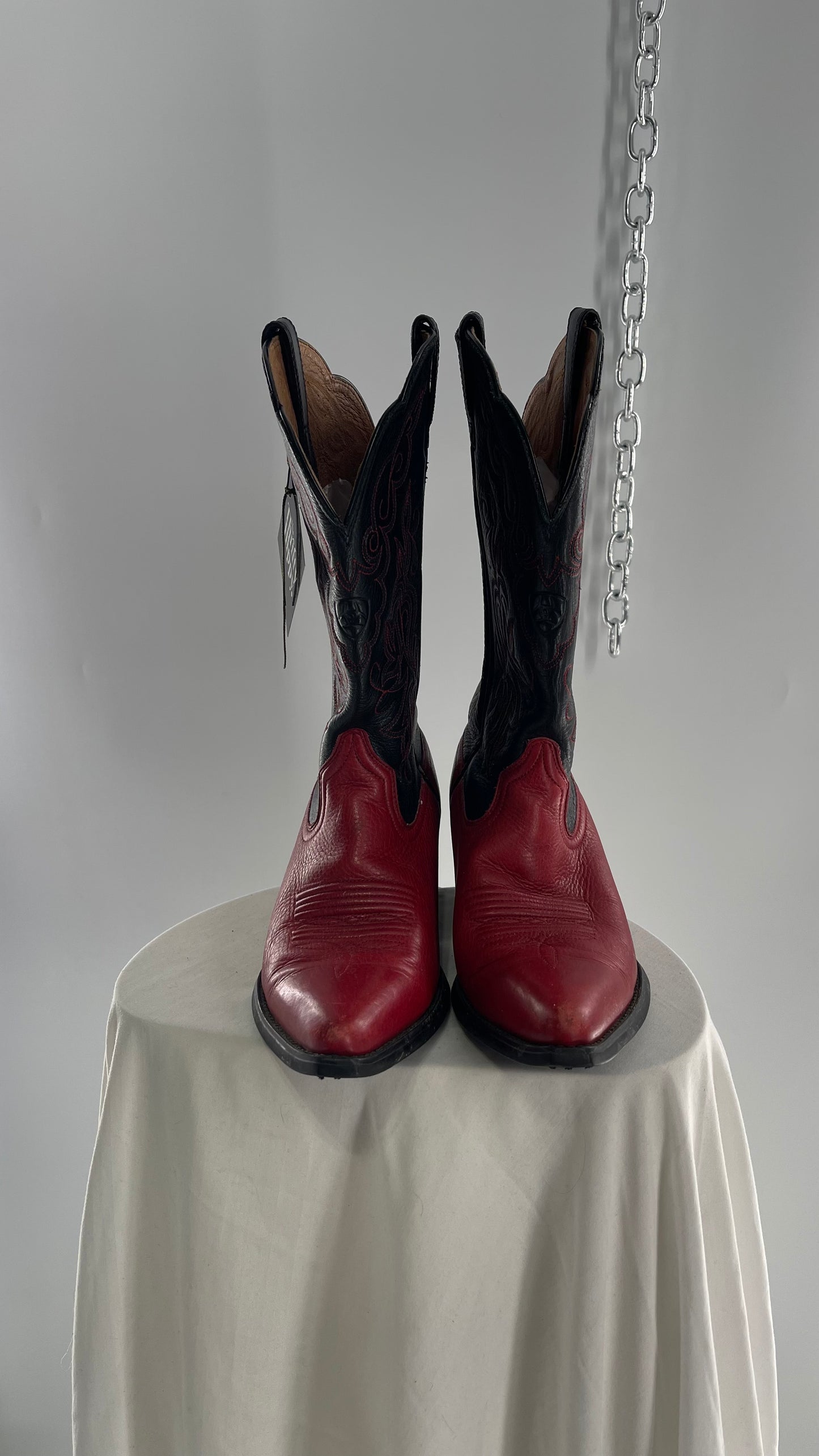 Vintage ARIAT Black and Red Embroidered Cowboy Boots (7.5)