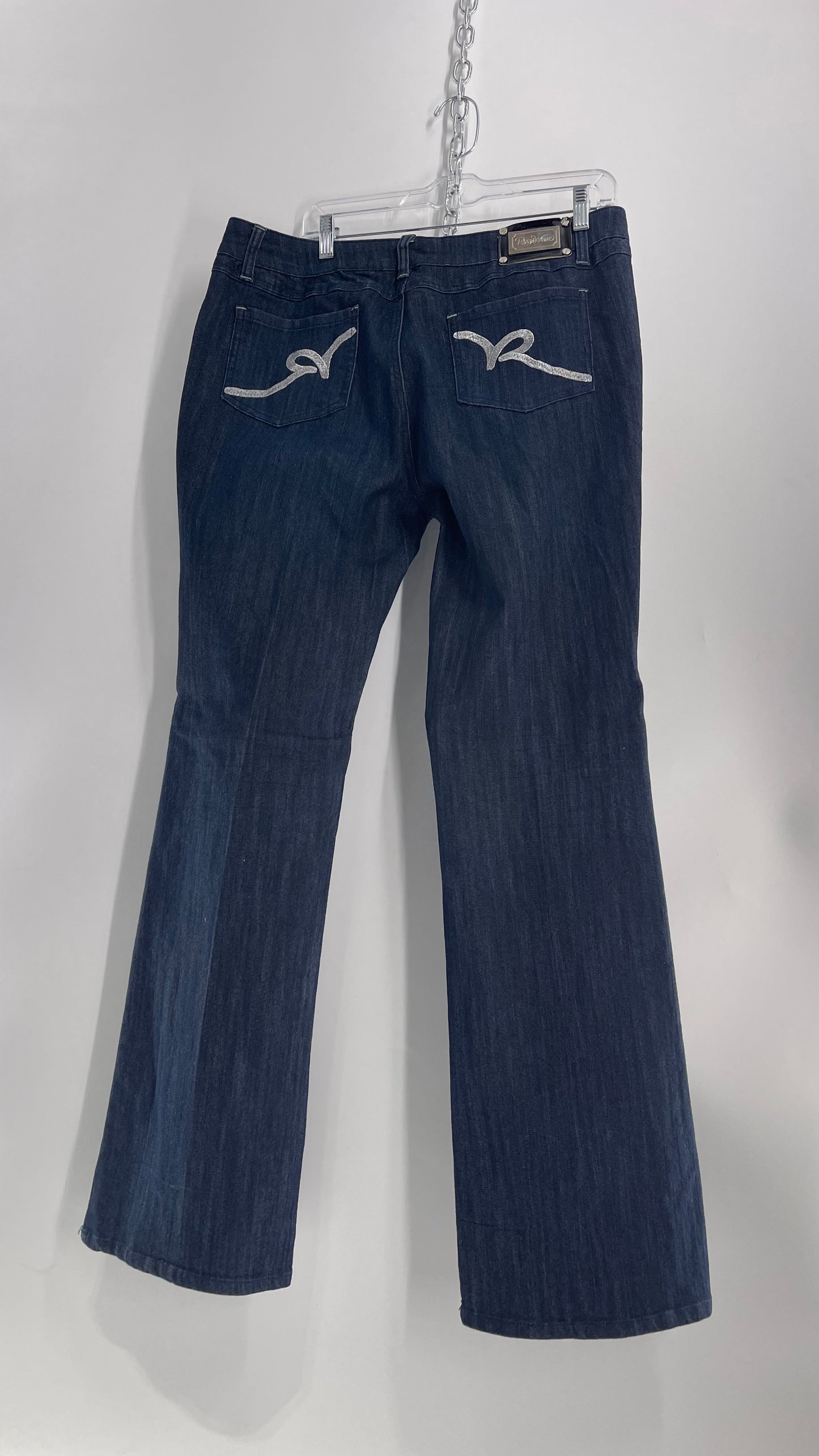 Rocawear Vintage Jeans with Embroidered Pockets and Metal Jacron (16)