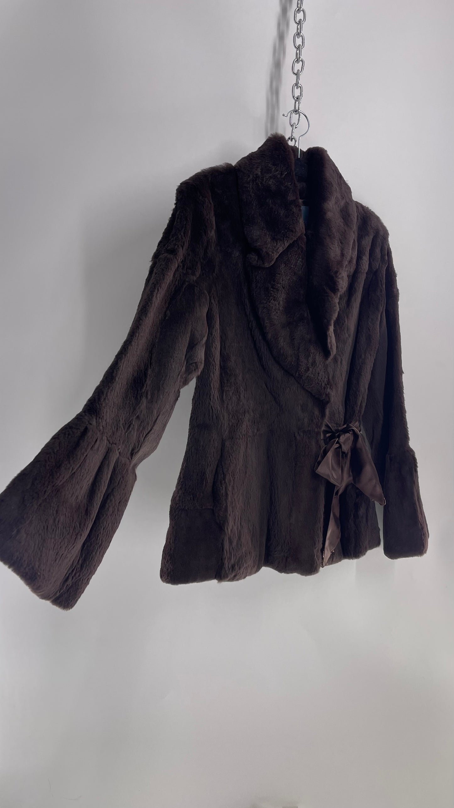 Deadstock Vintage Brown Fur Jacket with Lapels and Bell Sleeves (Small)