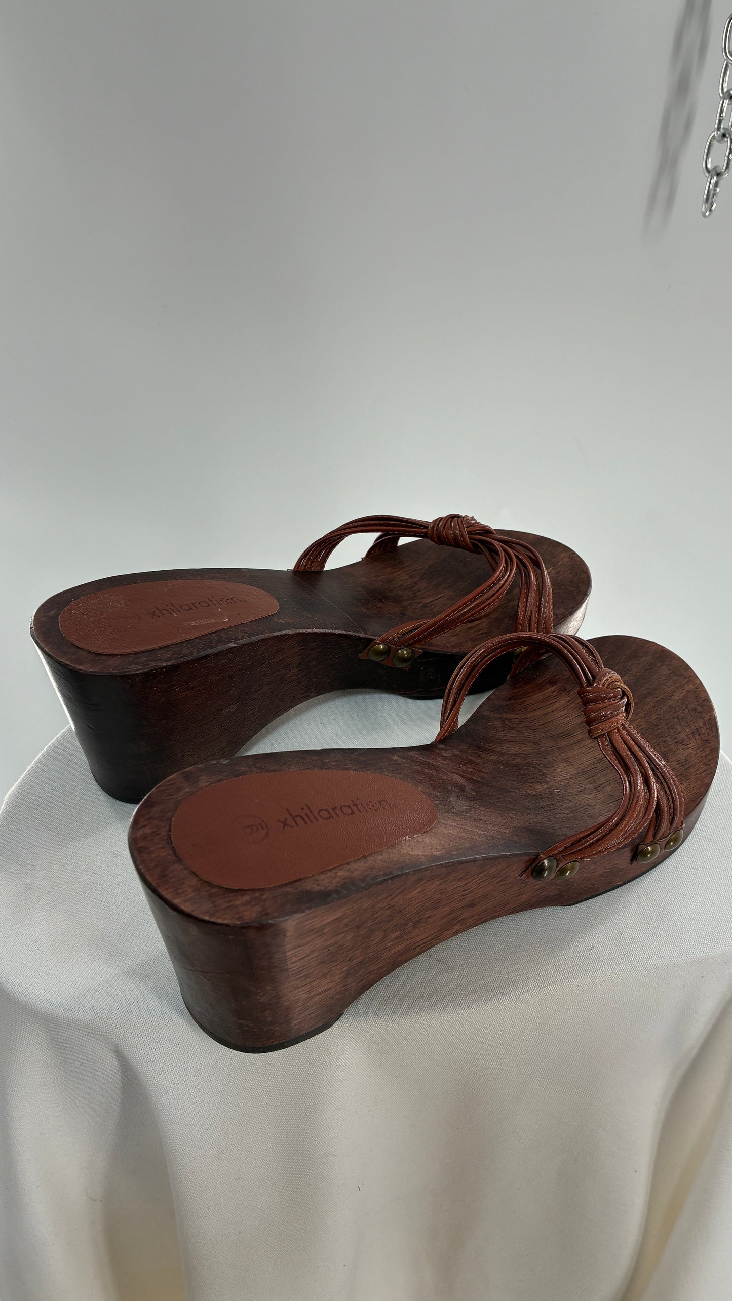 Vintage Wooden Heel with Brown Thong Strappy Detail (9)