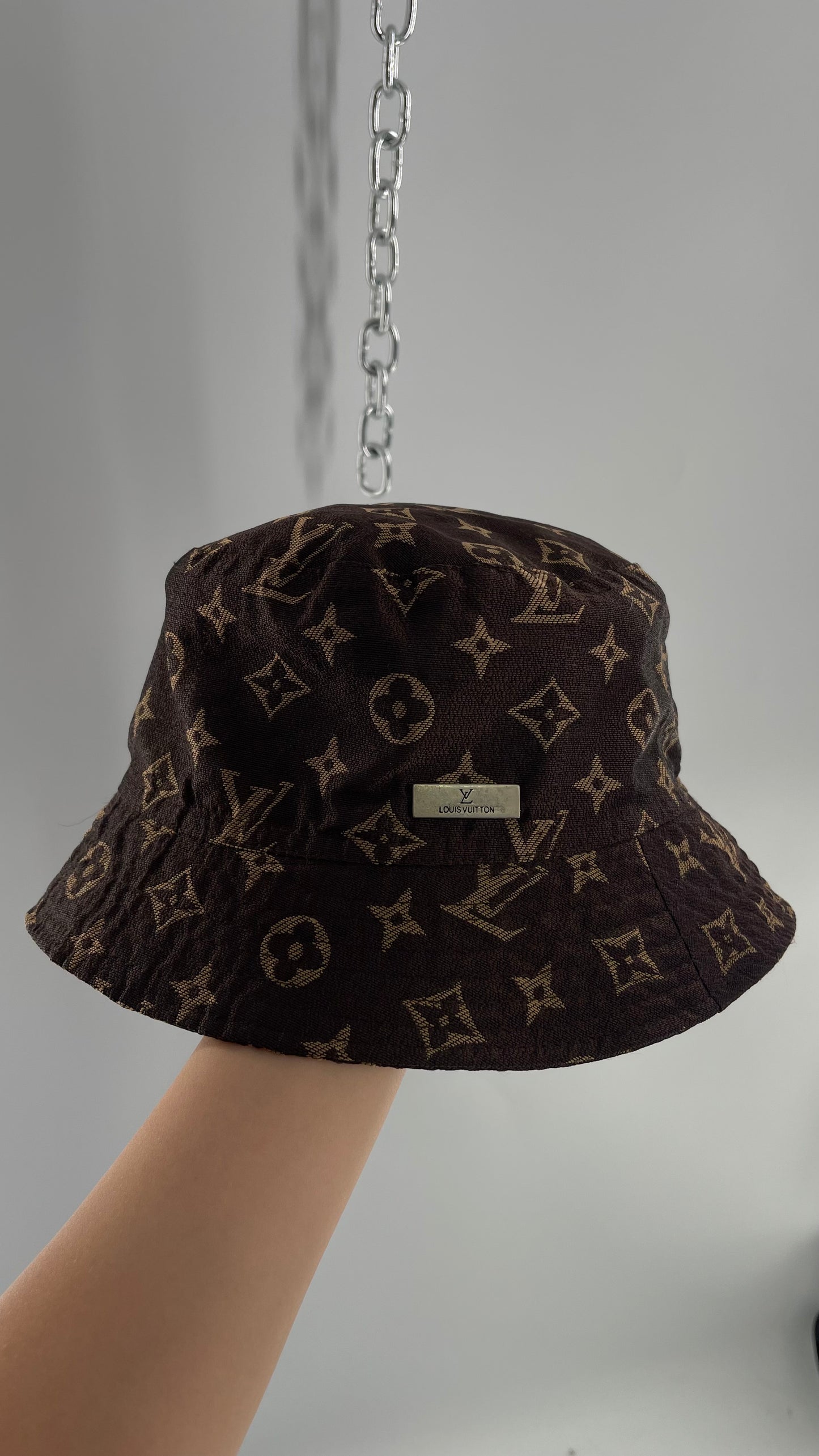 Unauthenticated Louis Vuitton Brown Monogram Bucket Hat