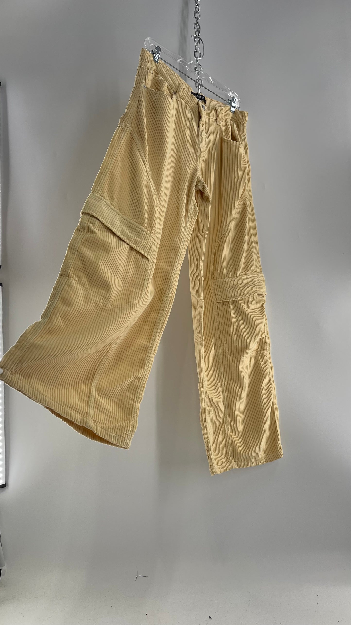 Urban Outfitters Yellow Corduroy Wide Leg Cargo Carpenter Pant (28)