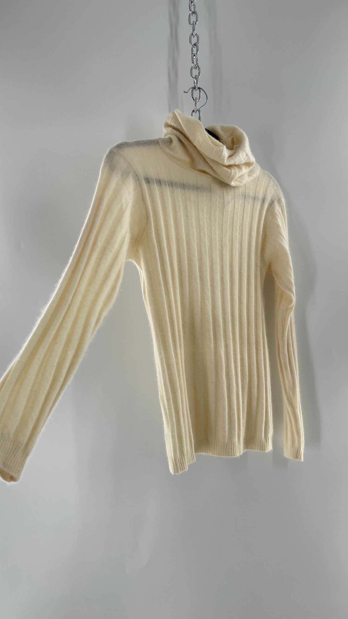Vintage Ellen Tracy 70% Lamb Wool 20% Rabbit Turtle Neck Sweater (S)