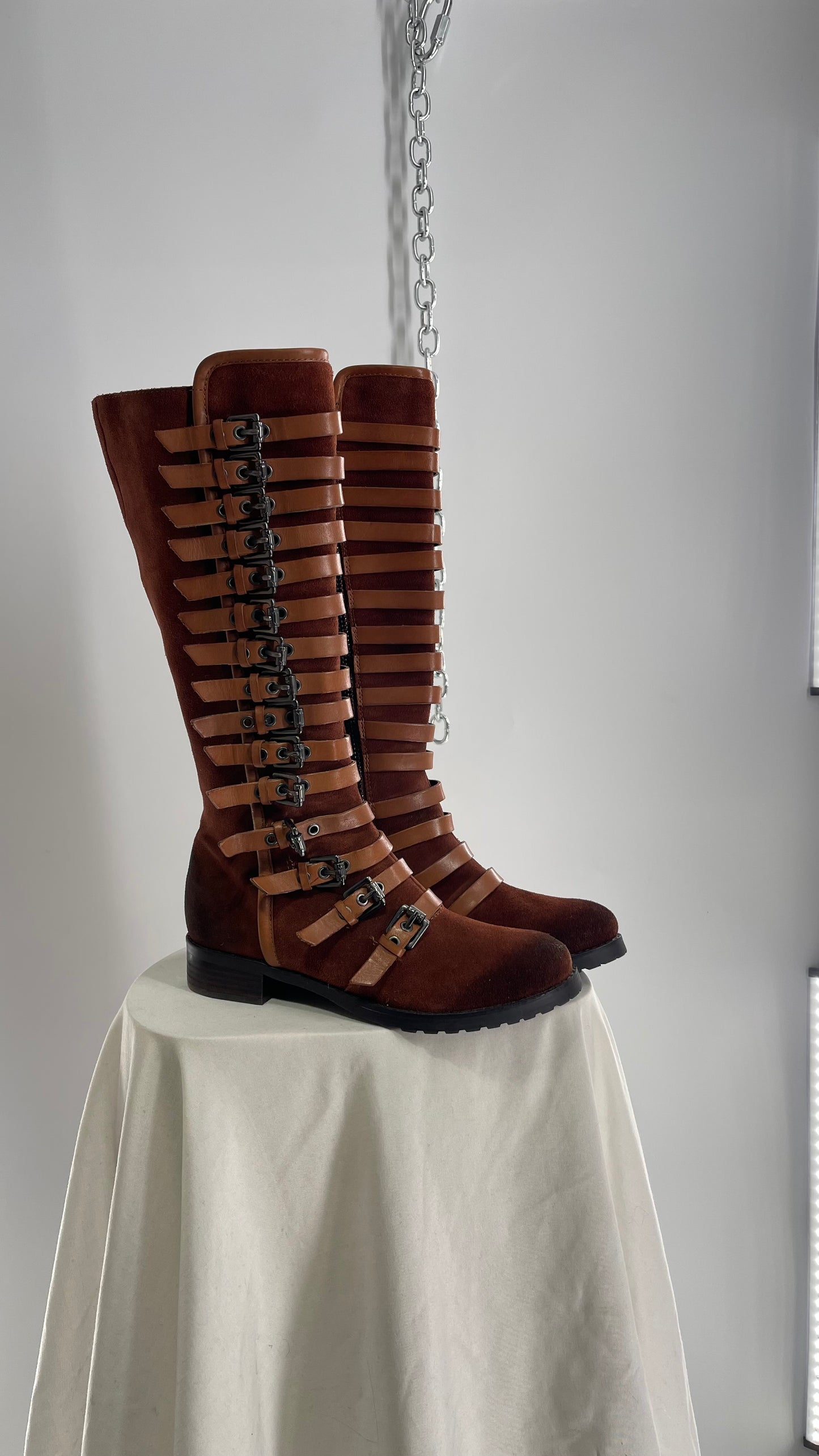 Deadstock Vintage LUXURY REBEL Suede Leather Buckle Boots (36)