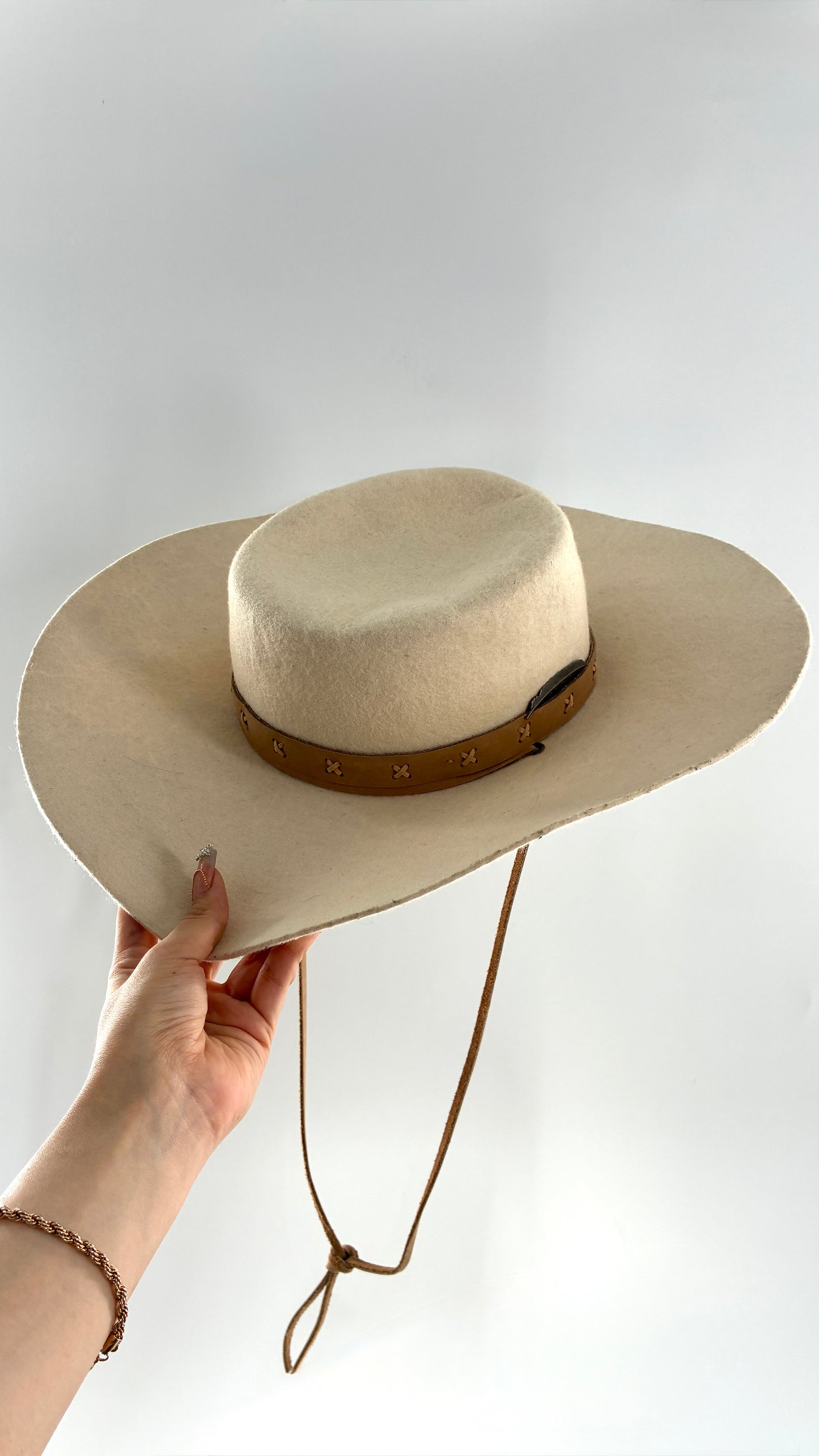 Vintage BRIXTON Off White Wide Brim Hat