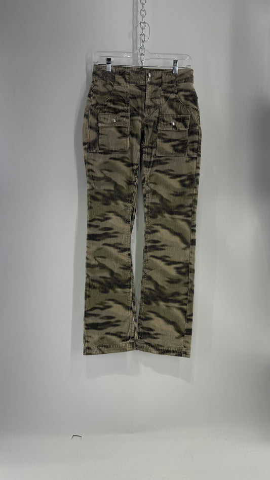 BDG Urban Outfitters Green 90s Army Print Cargos (0)