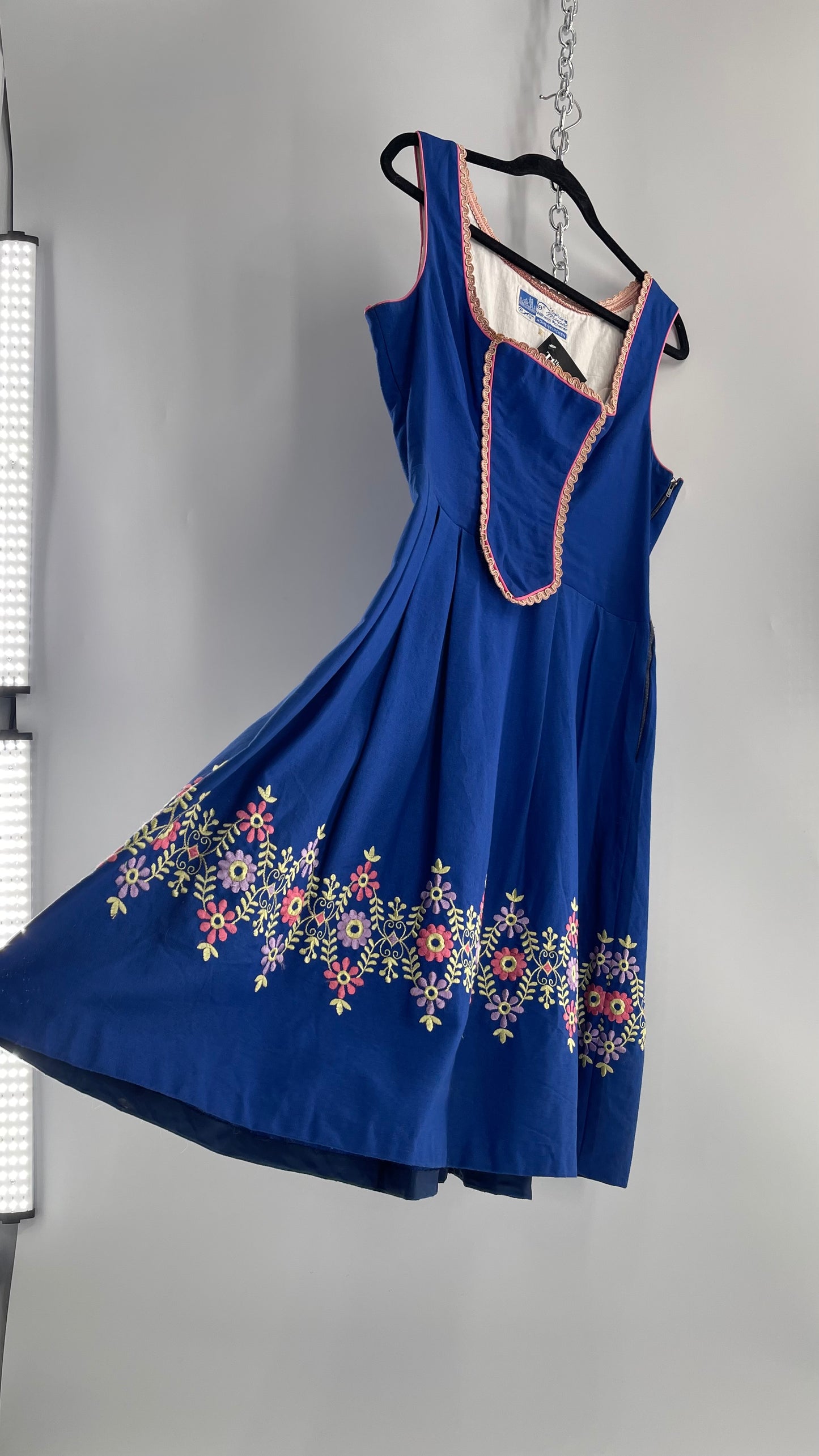 Vintage 1970s Spitzing Modell Wilhelm Picherer Hohenkirchen Traditional German Hand Embroidered Royal Blue Dress (M)