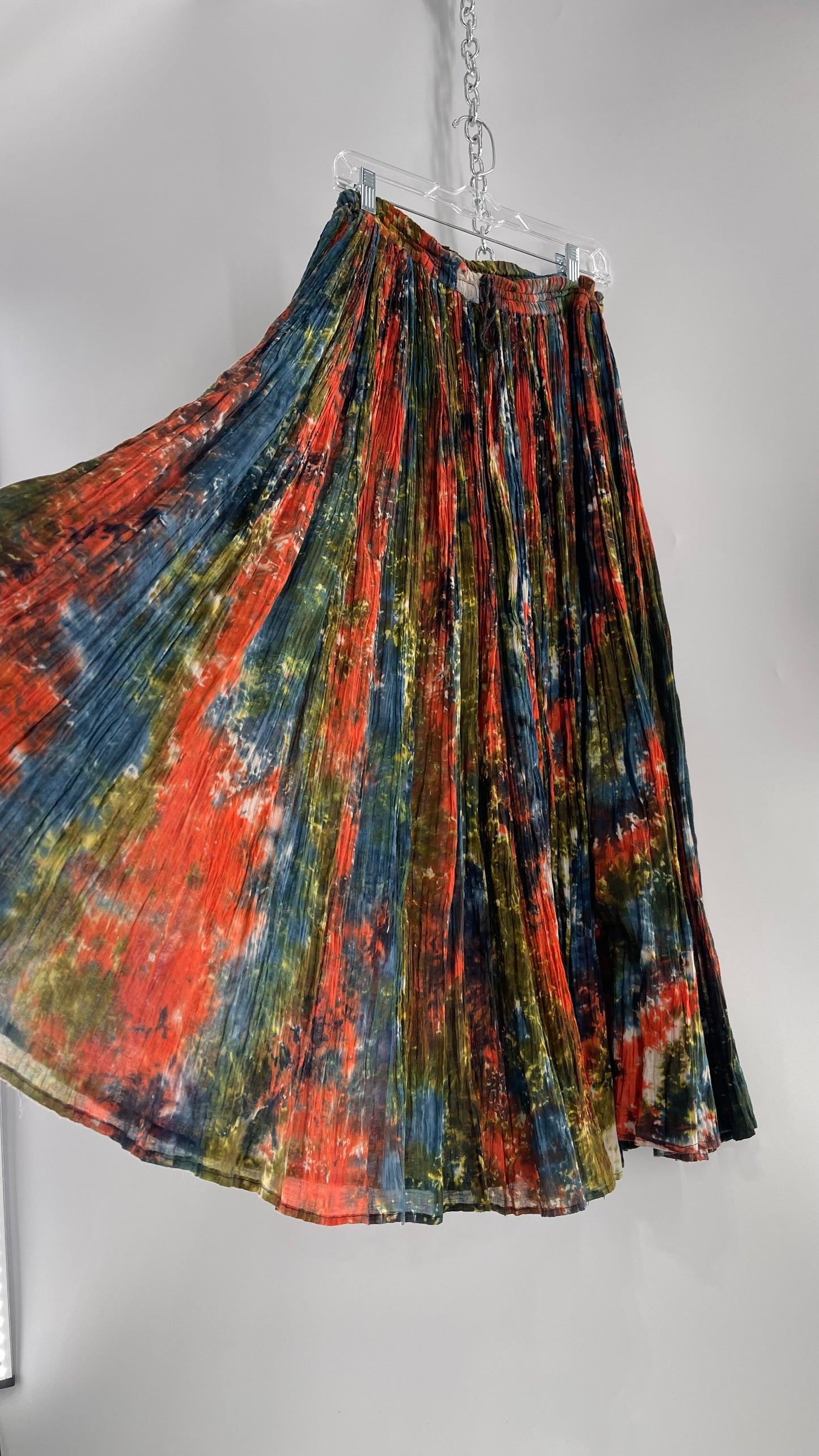 Vintage 1970s Bohemian Tie Dye Voluminous Pleated 100% Cotton Skirt (One Size)