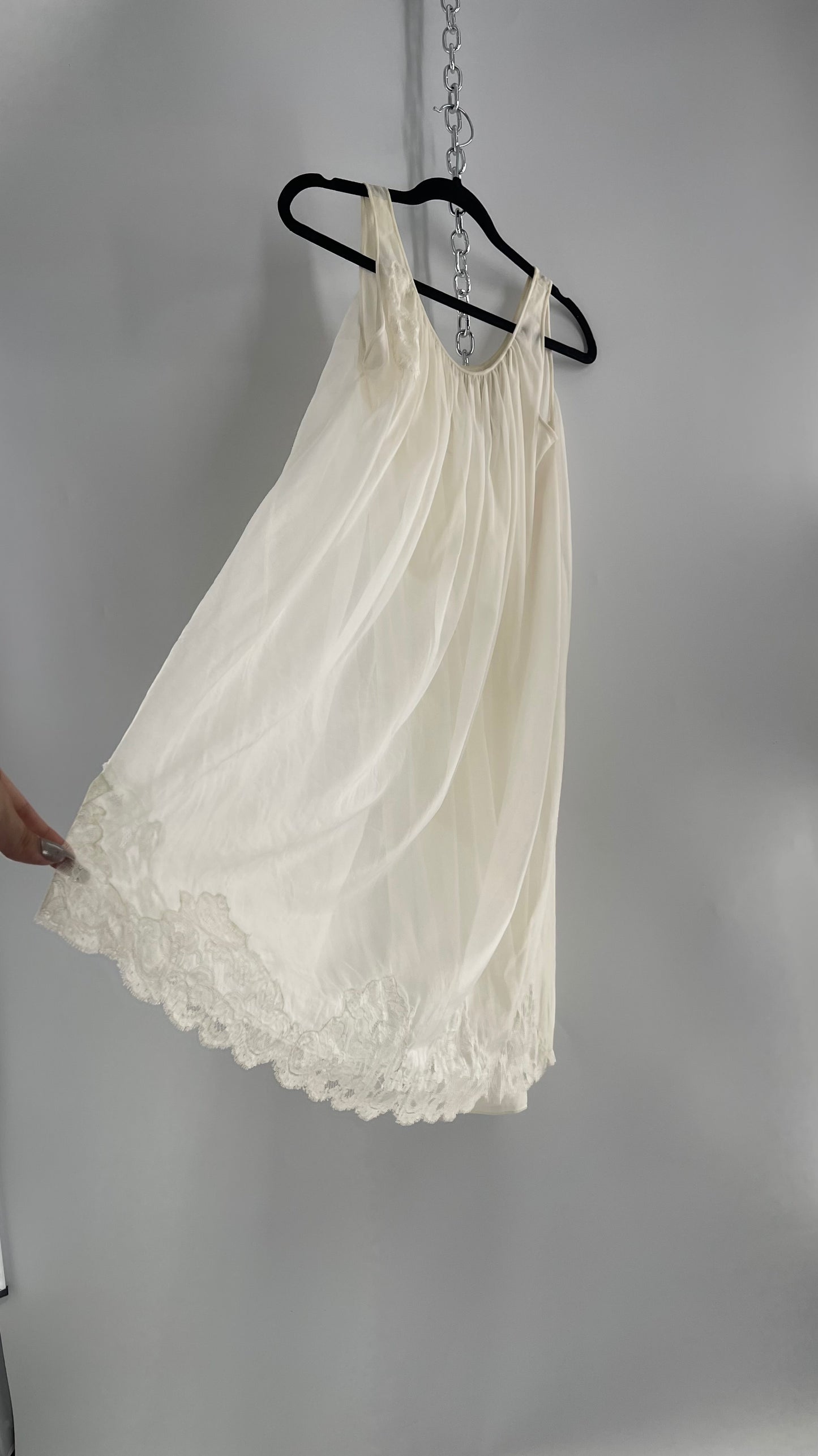 Vintage Leonora Off White Camisole Slip Nightgown Dress with Lace Trim and Decal Detail (Small)