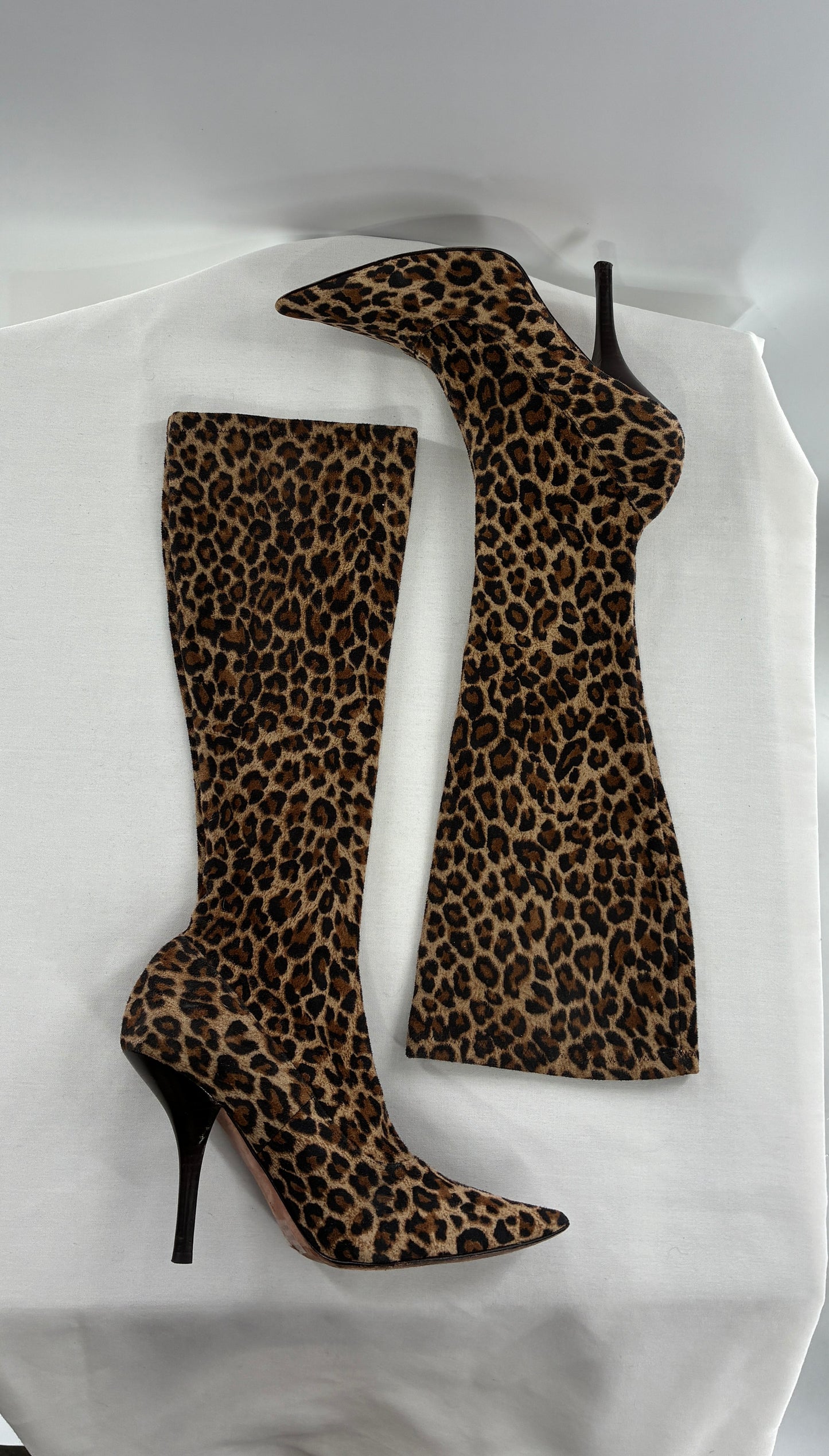 Vintage 1990s MARTINEZ VALERO  Cheetah Print, Pointed Toe, Skinny Heel Knee High Boots (8)