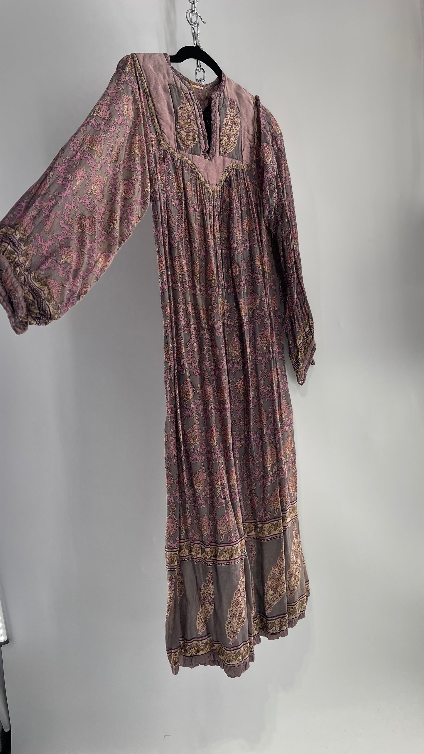 Vintage 1970s Handmade Dusty Purple Full Length Dress with Paisley Pattern and Quilted Neckline (Small)