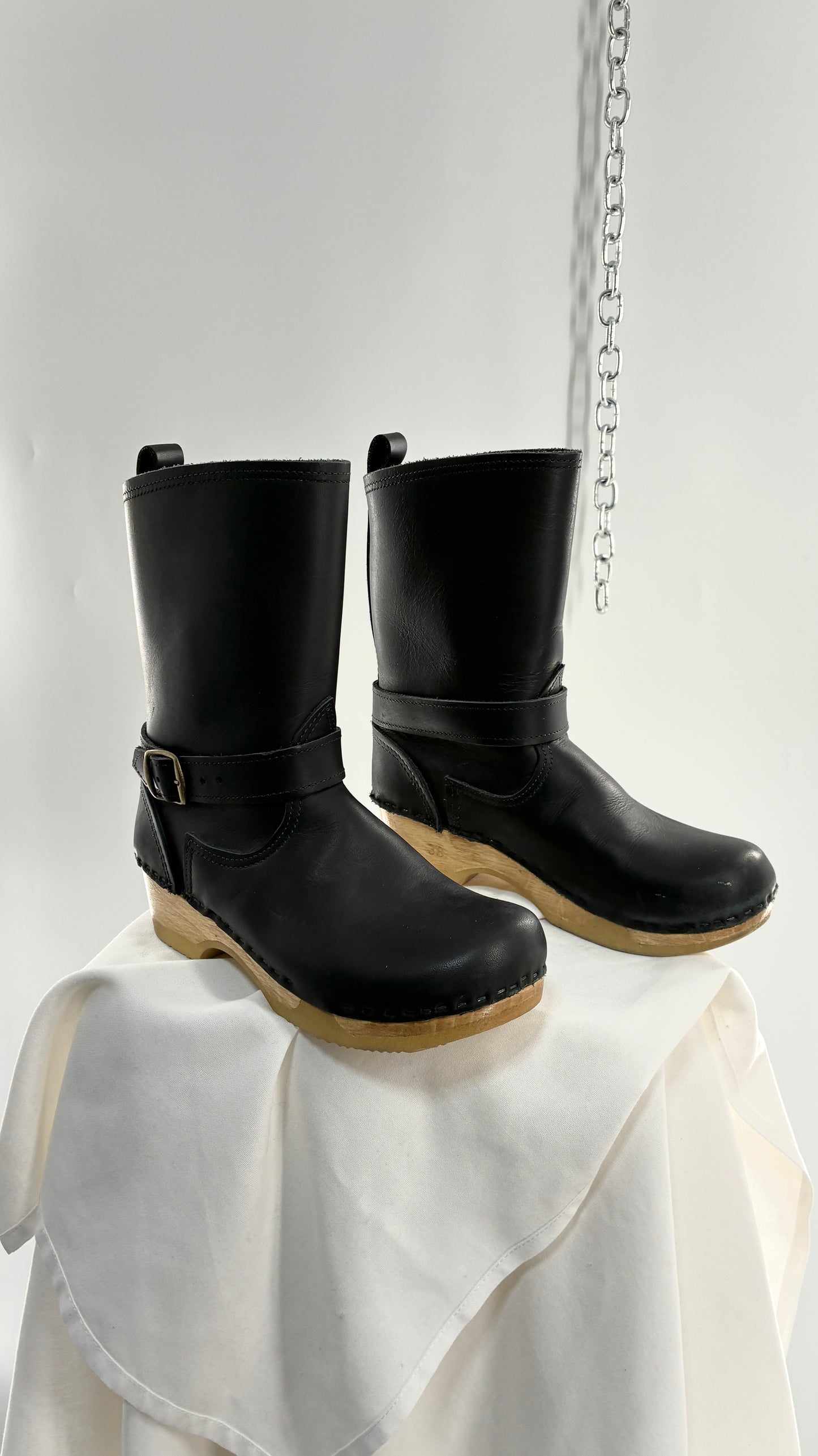 Vintage SVEN Swedish Thick Leather Black Clog Boots with Wooden Sole (38)