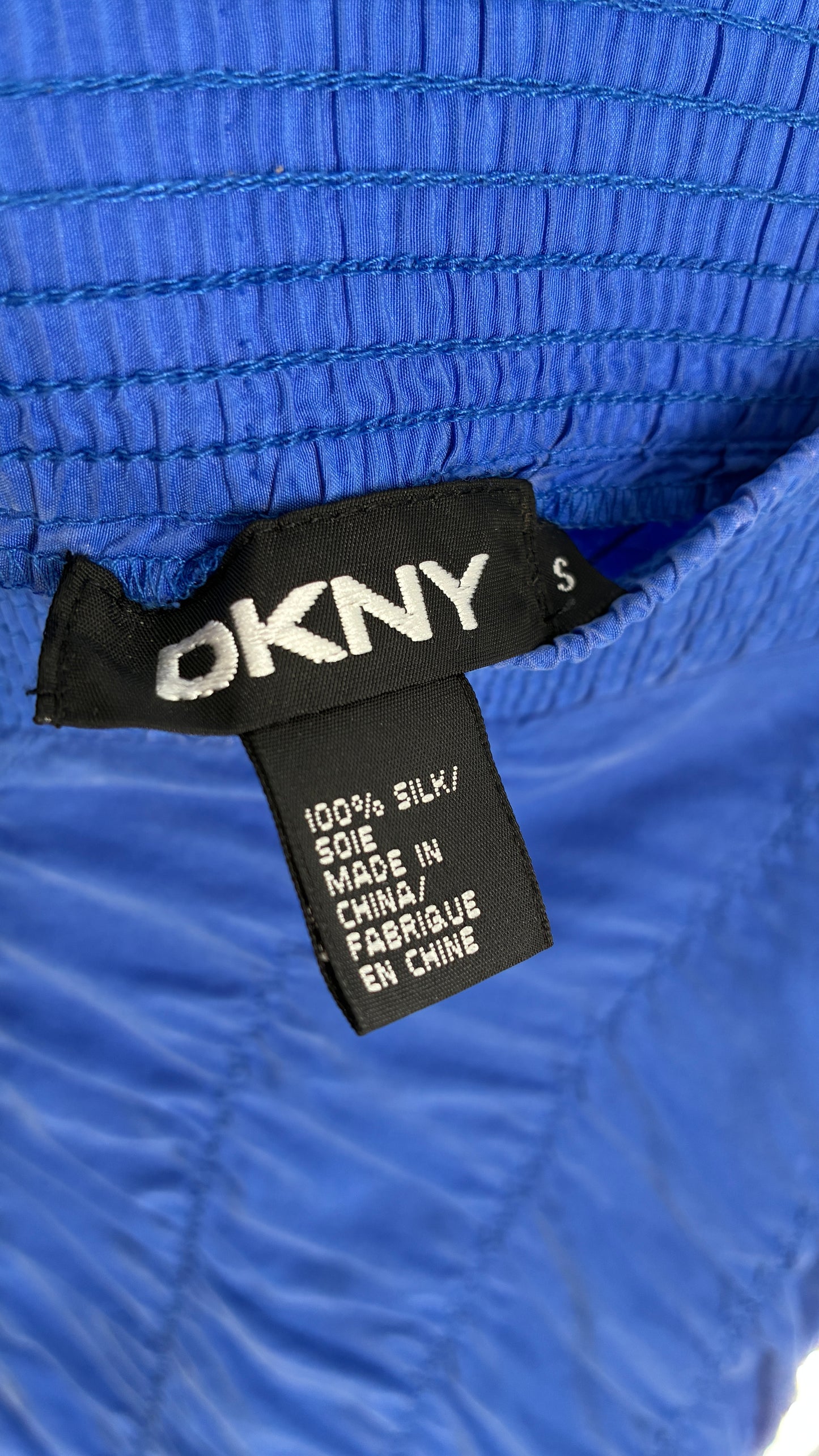 Vintage DKNY 100% Silk Cobalt Blue Skirt (Small)