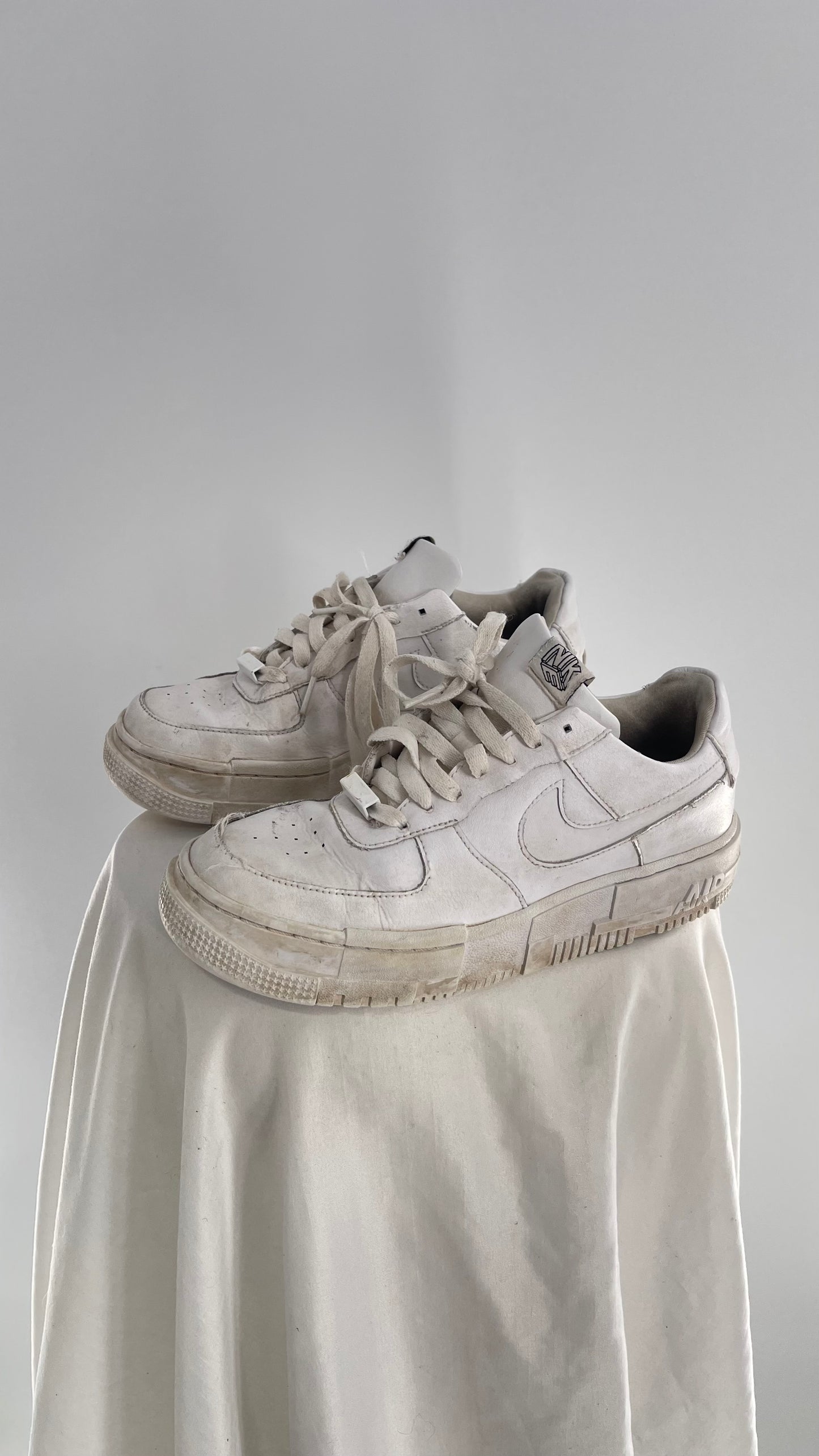 Vintage 1980s Retro Pixel Nike Air Force AF1  (8)