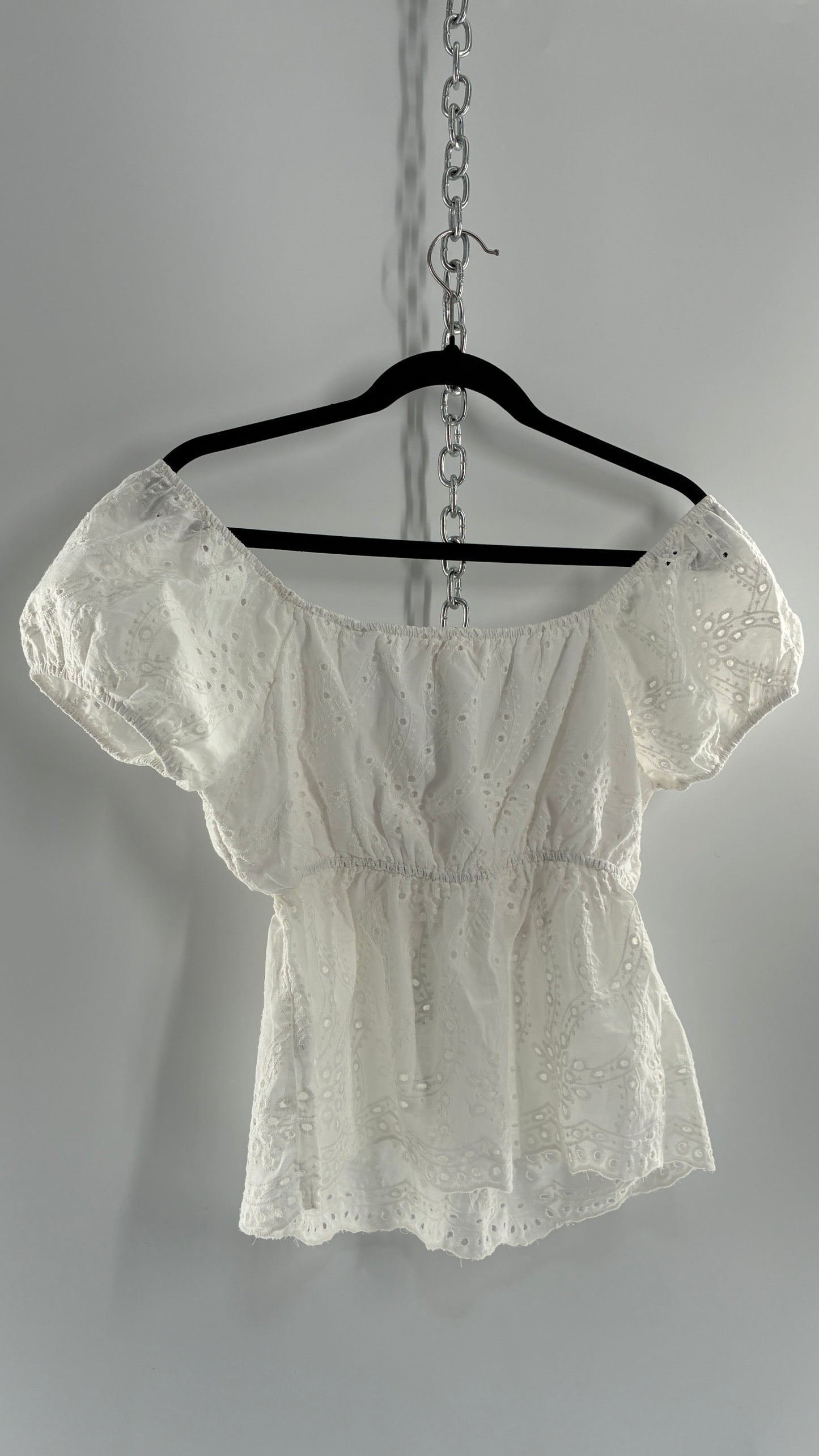 MONTEAU LA White Eyelet Lace Off the Shoulder Blouse with Cinched Under Bust (Small)